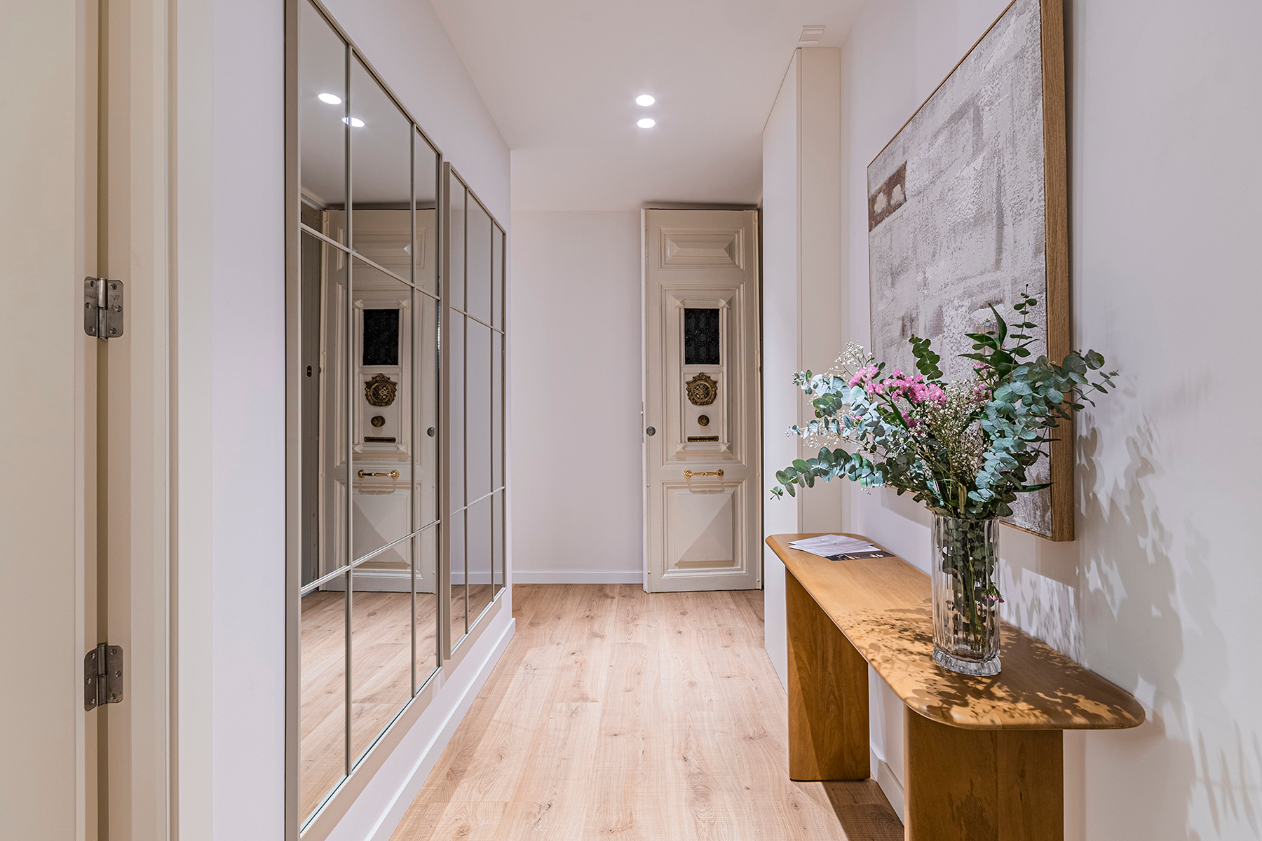  Renovated corner apartment with lots of natural light - 物件實景