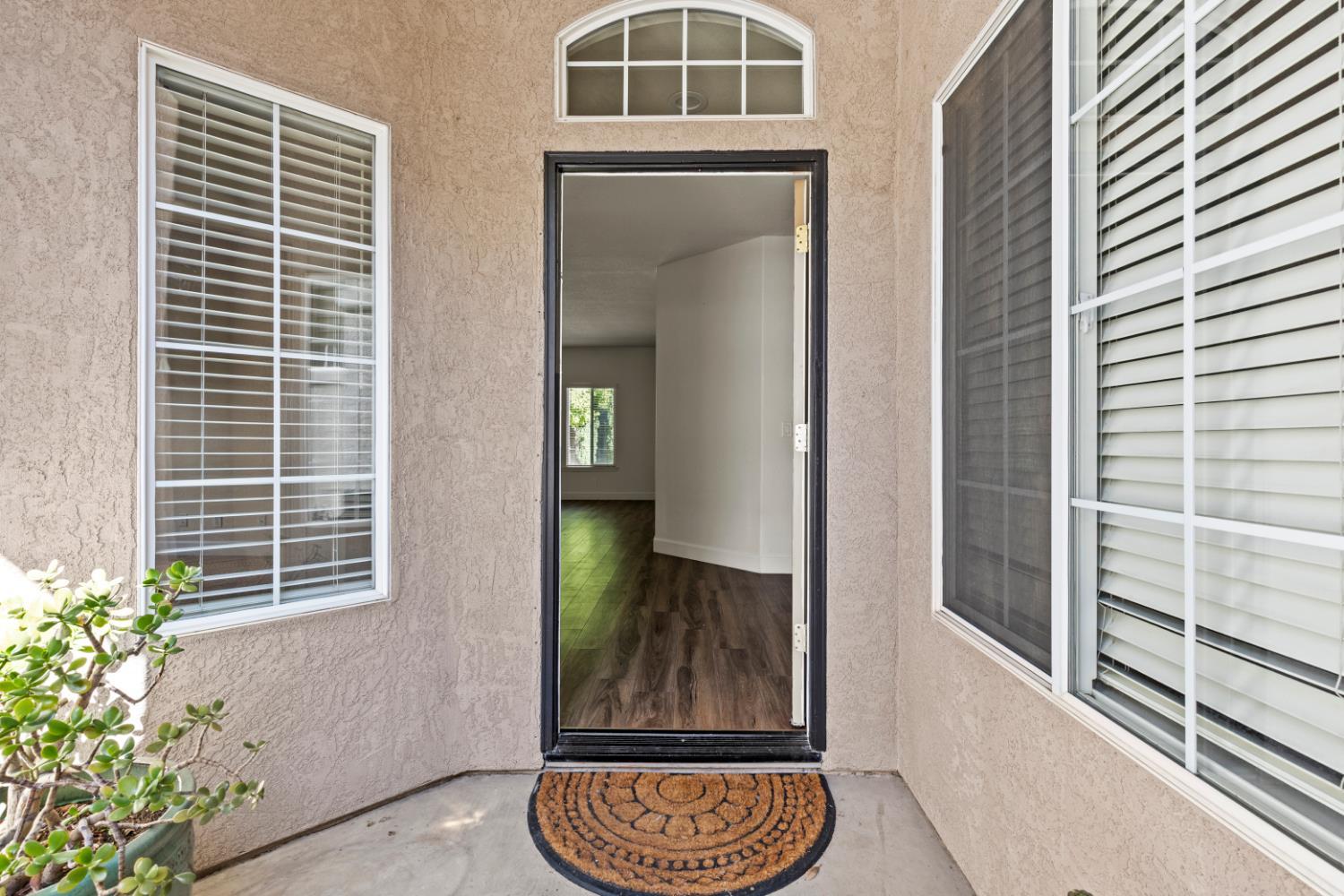 Yuba City, California, 95993, United States, 4 Bedrooms Bedrooms, ,2 BathroomsBathrooms,Residential,For Sale,1981154