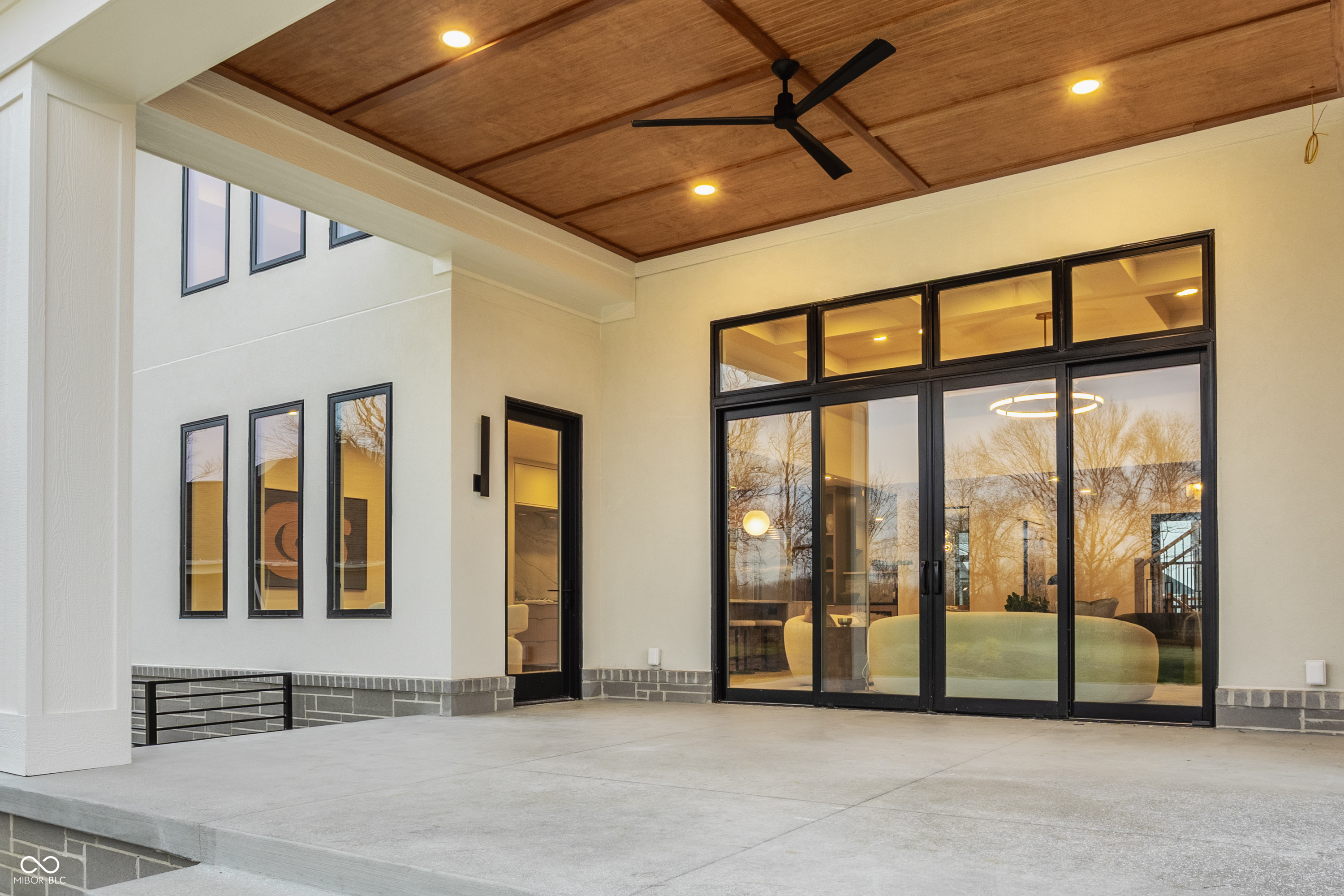 Bargersville, Indiana, 46106, United States, 5 Bedrooms Bedrooms, ,6 BathroomsBathrooms,Residential,For Sale,1977428