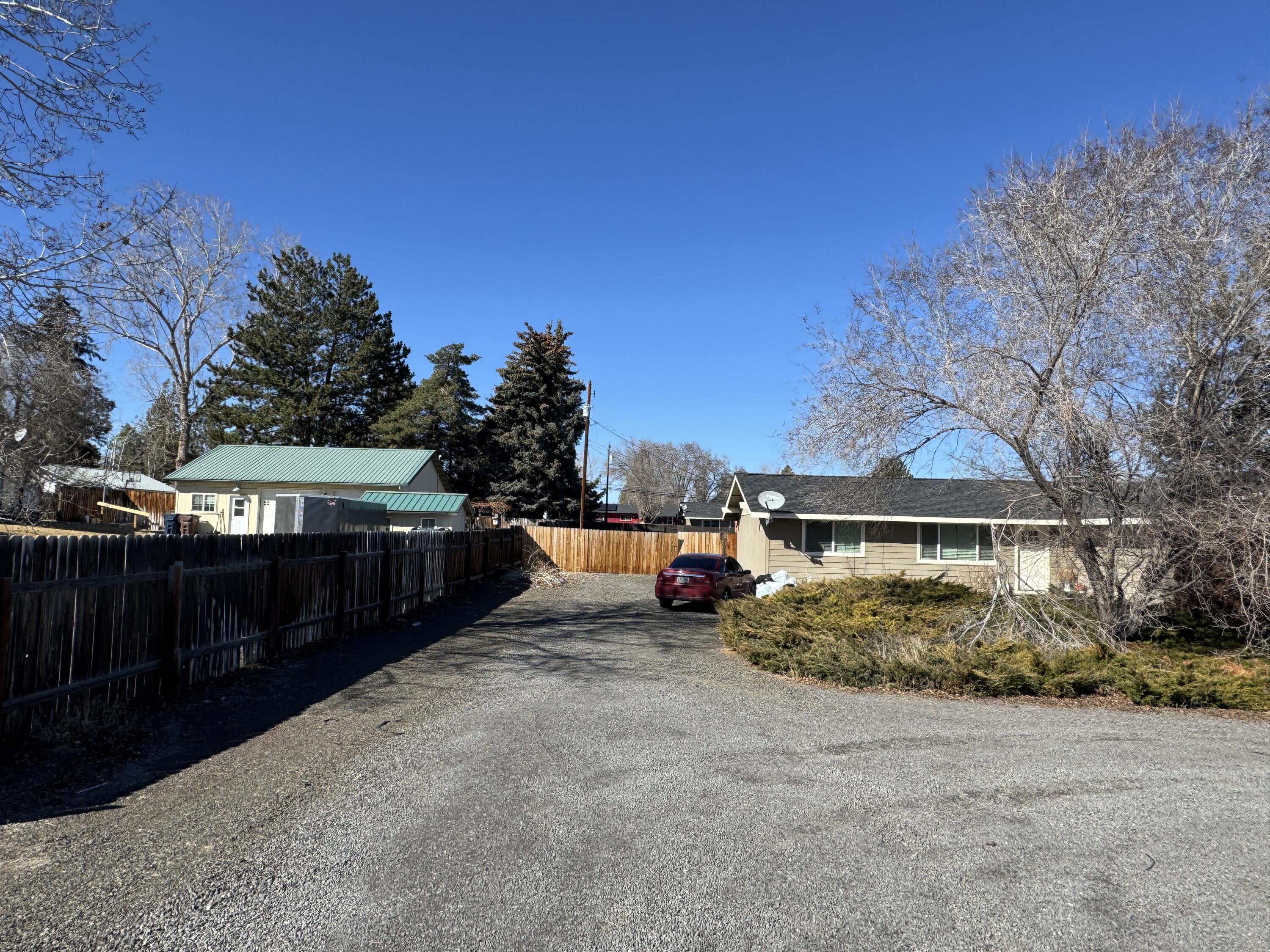 Redmond, Oregon, 97756, United States, ,Residential,For Sale,1930737