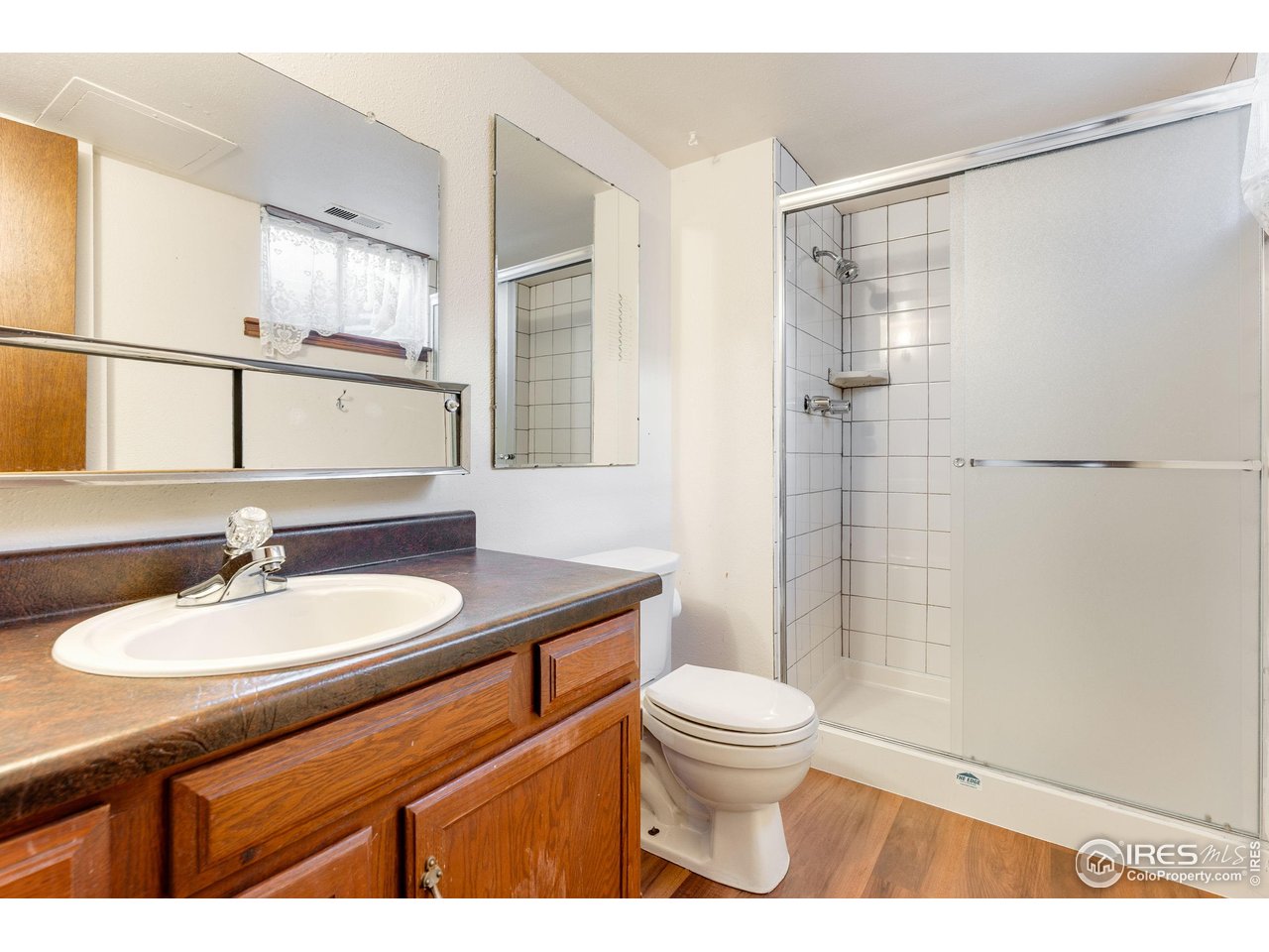 Longmont, Colorado, 80501, United States, 4 Bedrooms Bedrooms, ,2 BathroomsBathrooms,Residential,For Sale,1999140