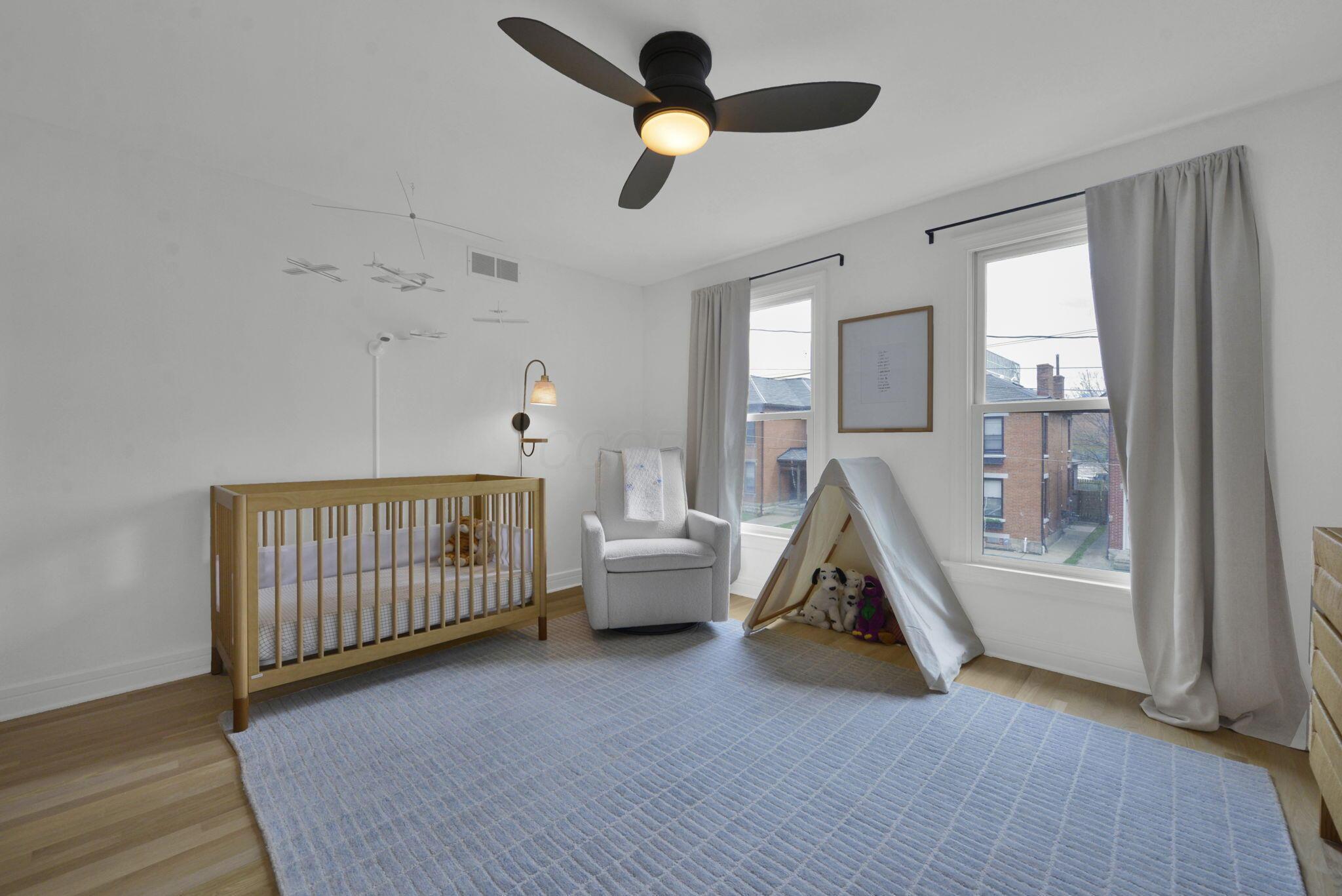 Columbus, Ohio, 43215, United States, 3 Bedrooms Bedrooms, ,4 BathroomsBathrooms,Residential,For Sale,2037266