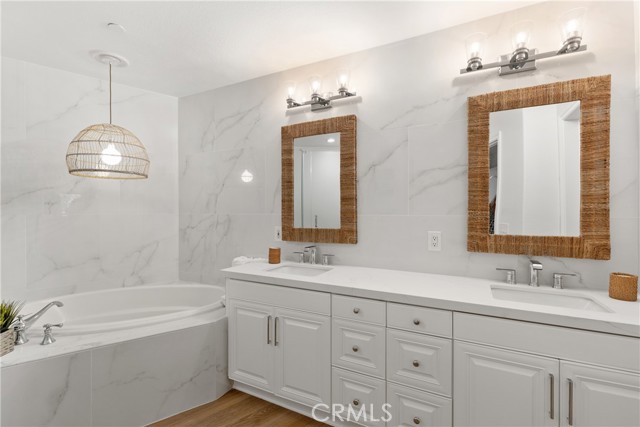 San Clemente, California, 92672, United States, 2 Bedrooms Bedrooms, ,3 BathroomsBathrooms,Residential,For Sale,1983604