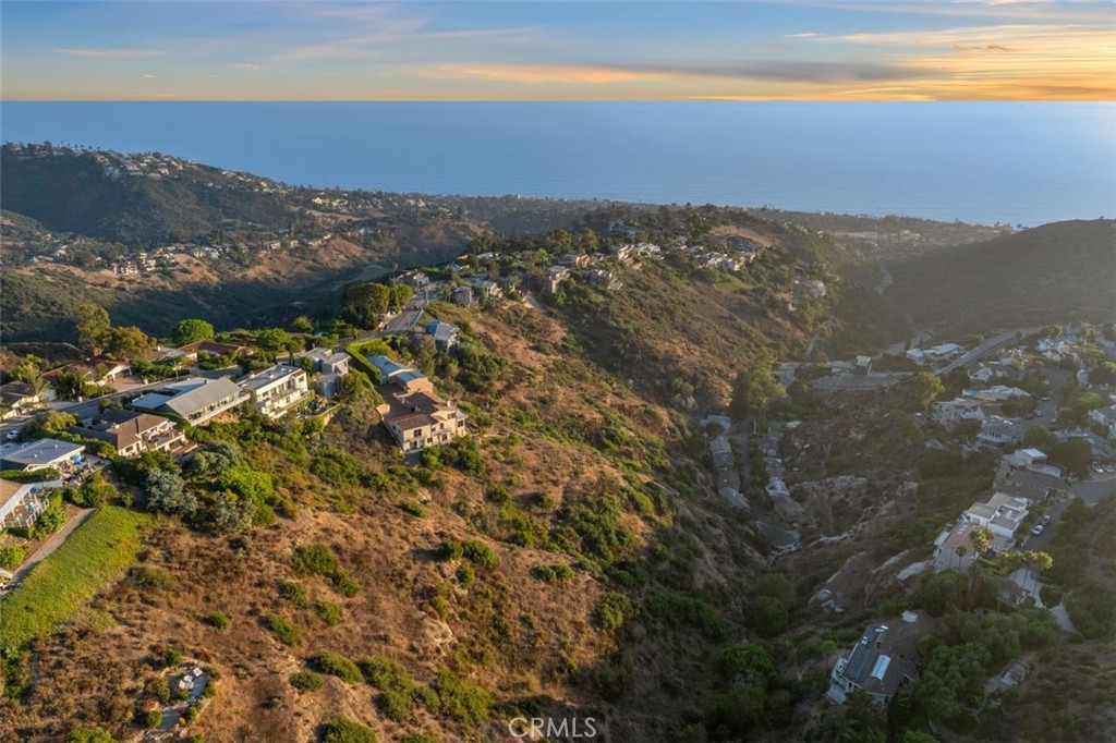 Laguna Beach, California, 92651, United States, 5 Bedrooms Bedrooms, ,6 BathroomsBathrooms,Residential,For Sale,1908512