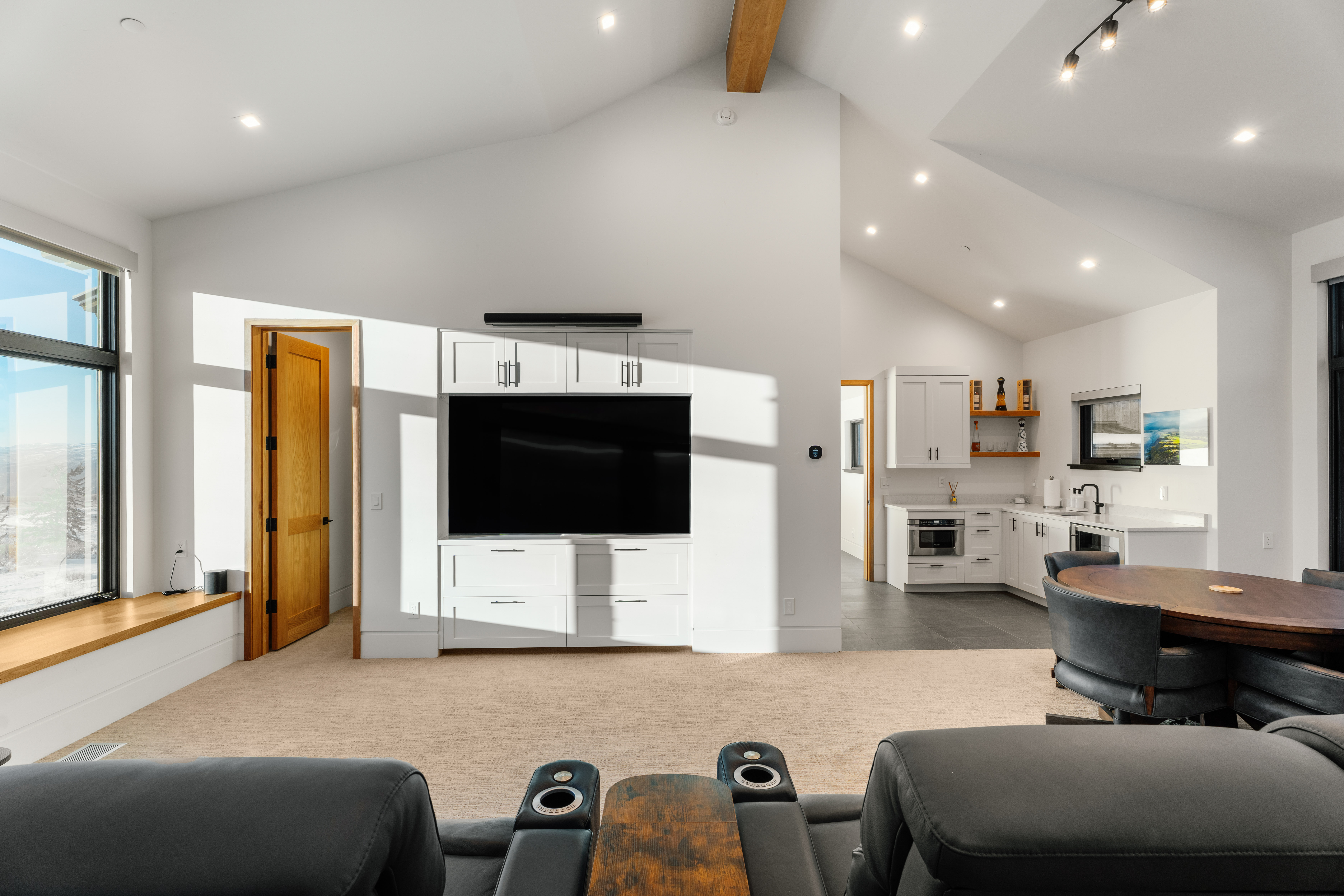  Mountain Modern Luxury Meets Effortless Cordillera Living at 145 Gore Trail - 物件實景