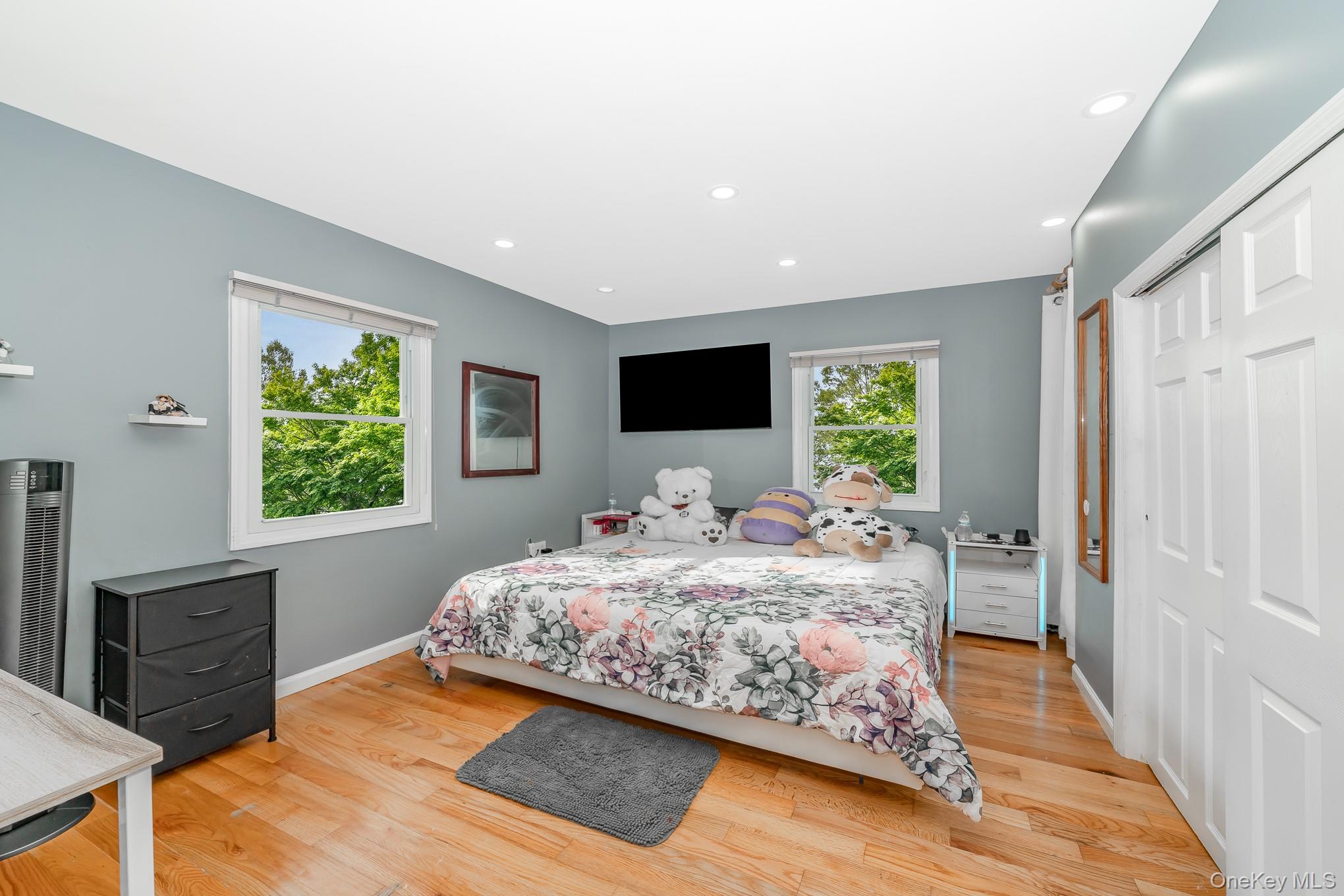 Freeport, New York, 11520, United States, 5 Bedrooms Bedrooms, ,3 BathroomsBathrooms,Residential,For Sale,1977897