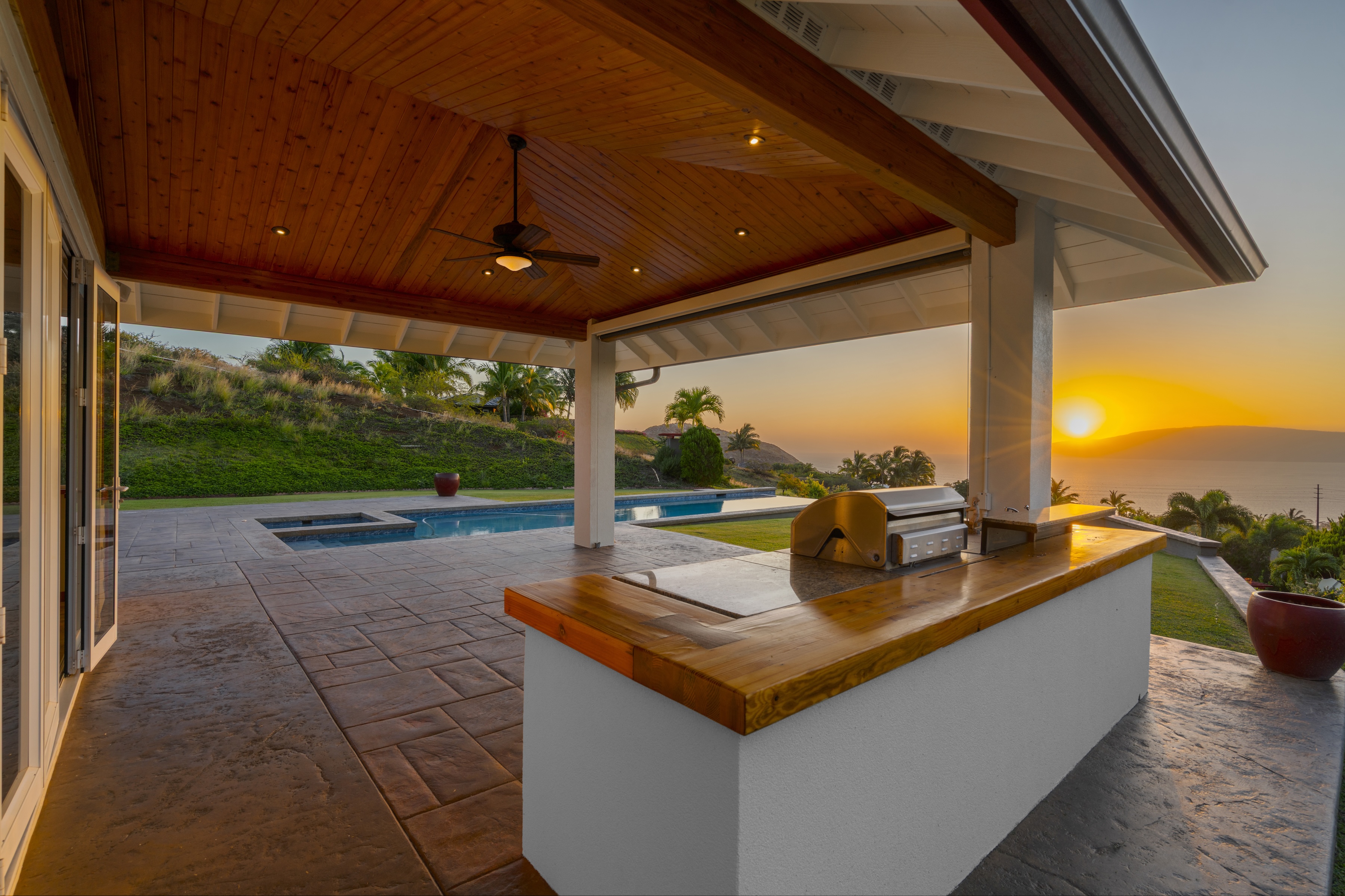  Architect-Designed Launiupoko Hideaway with Sweeping Ocean Views - 物件實景