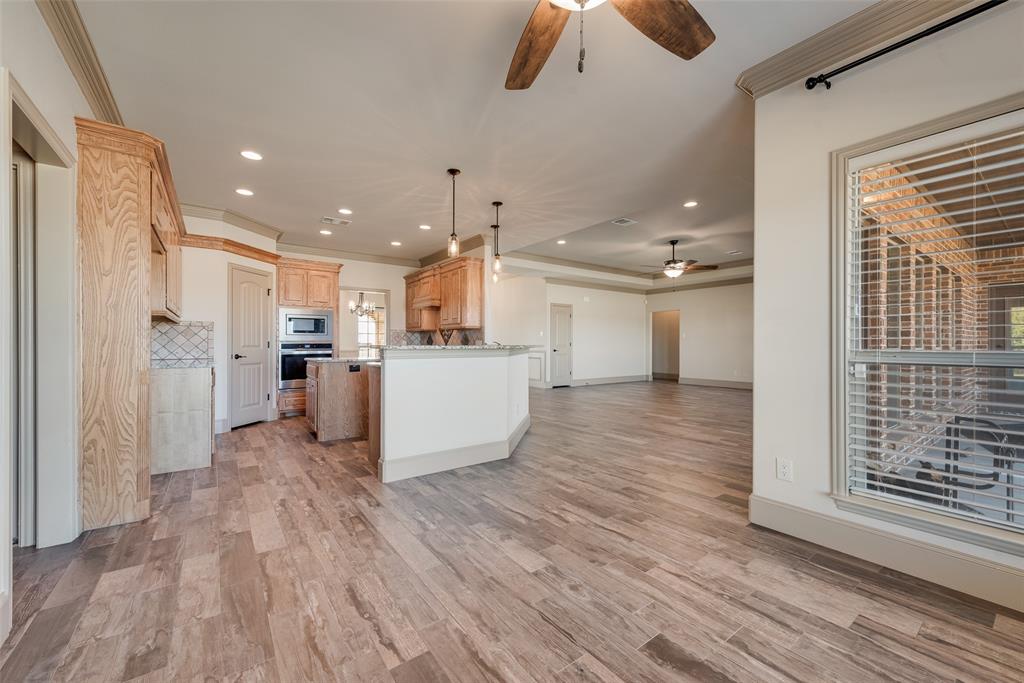 Terrell, Texas, 75160, United States, 4 Bedrooms Bedrooms, ,3 BathroomsBathrooms,Residential,For Sale,1978640