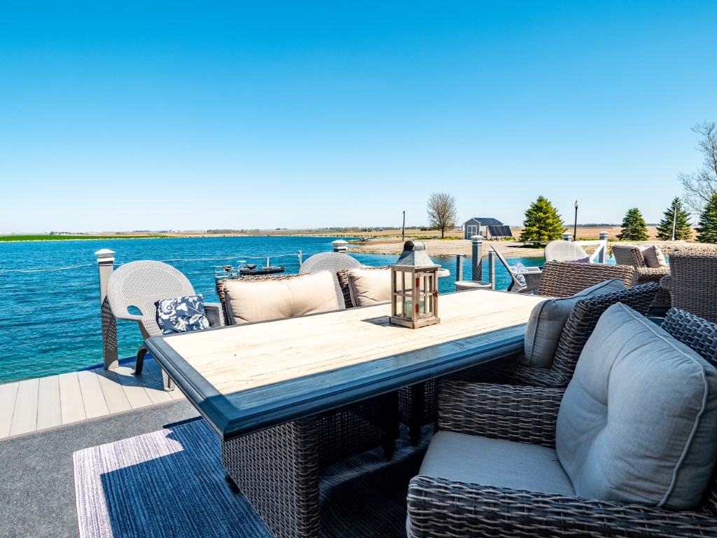 Sheffield, Iowa, 50475, United States, 3 Bedrooms Bedrooms, ,2 BathroomsBathrooms,Residential,For Sale,1976562