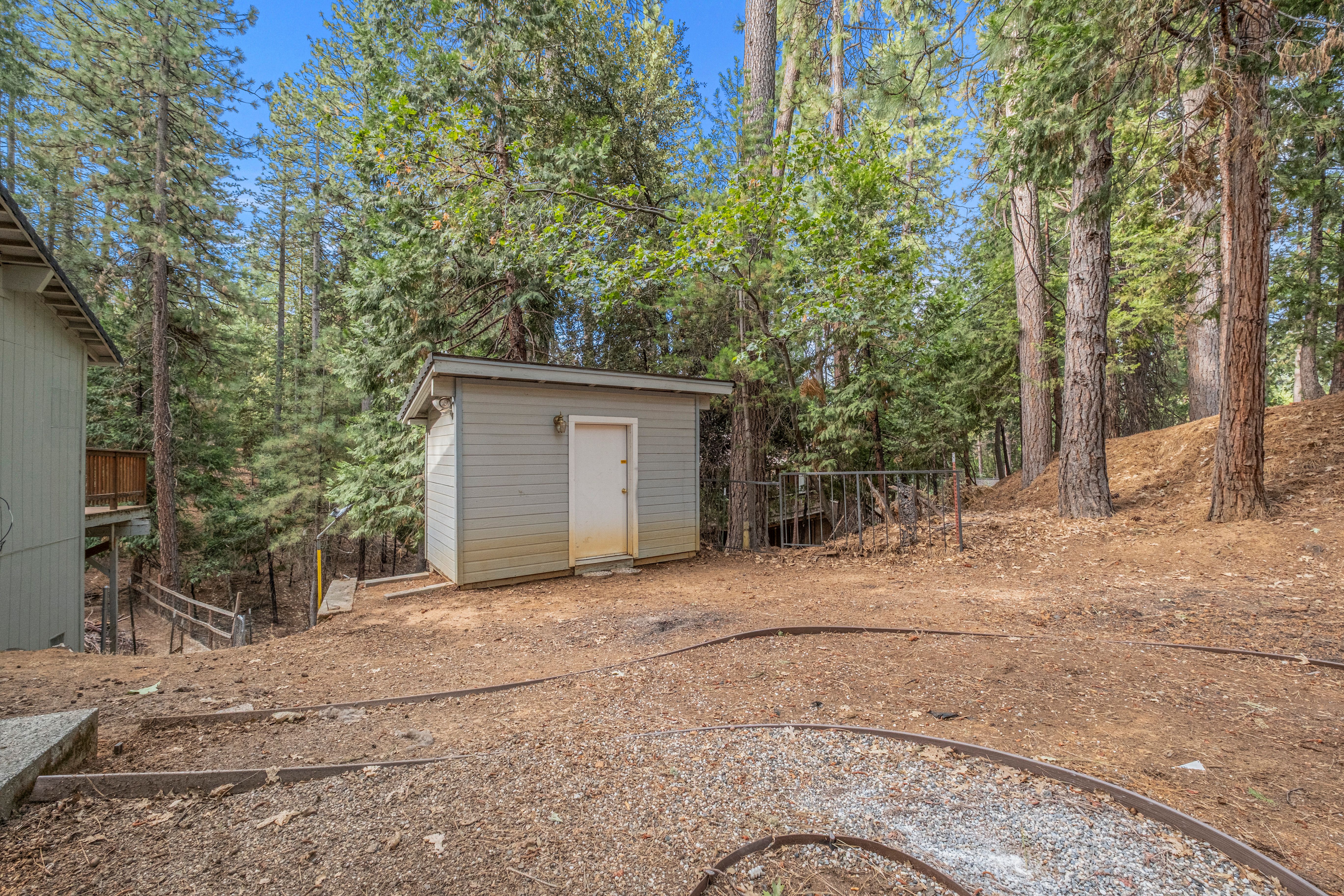  5648 Sierra Springs Drive, Pollock Pines, CA 95726 - 物件實景