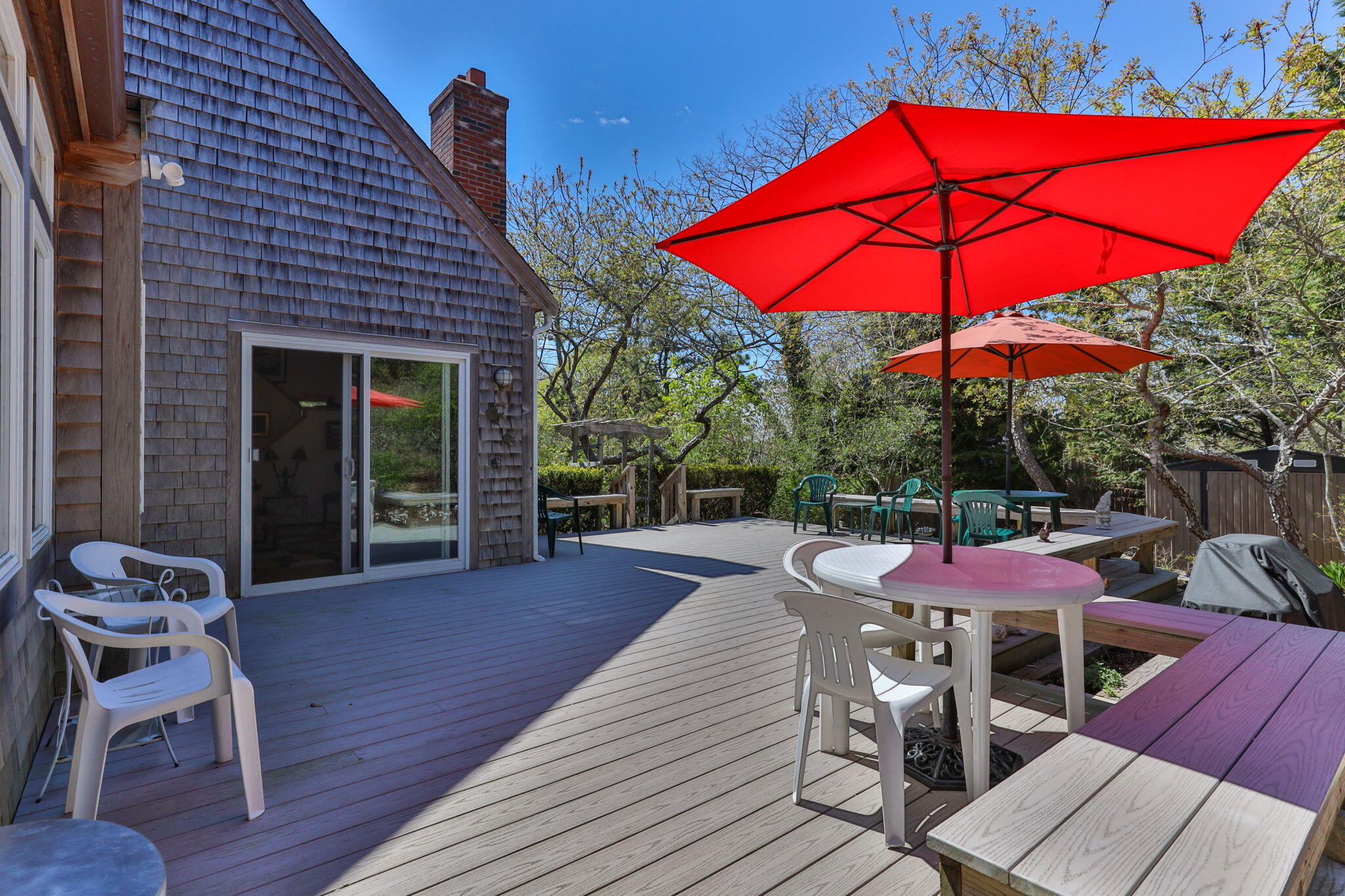  Near Beaches, Galleries & Trails — A Beautifully Updated Provincetown Home - 物件實景