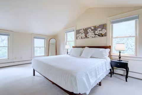 Geneva, New York, 14456, United States, 6 Bedrooms Bedrooms, ,4 BathroomsBathrooms,Residential,For Sale,1901730