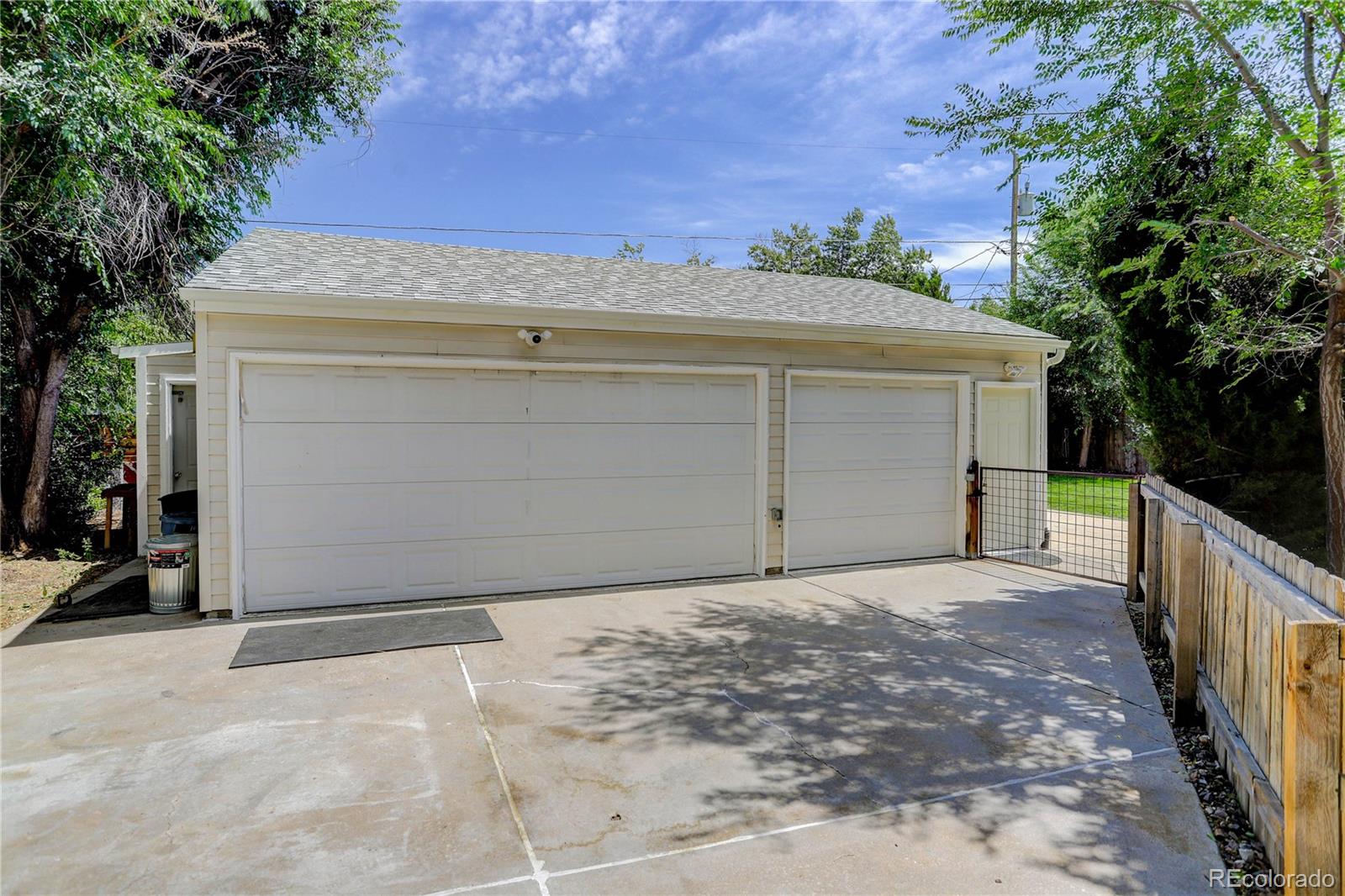 Englewood, Colorado, 80110, United States, 3 Bedrooms Bedrooms, ,2 BathroomsBathrooms,Residential,For Sale,1918074