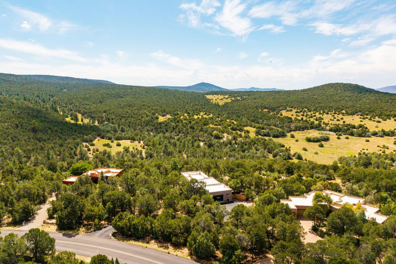 Tijeras, New Mexico, 87059, United States, 4 Bedrooms Bedrooms, ,2 BathroomsBathrooms,Residential,For Sale,1940446