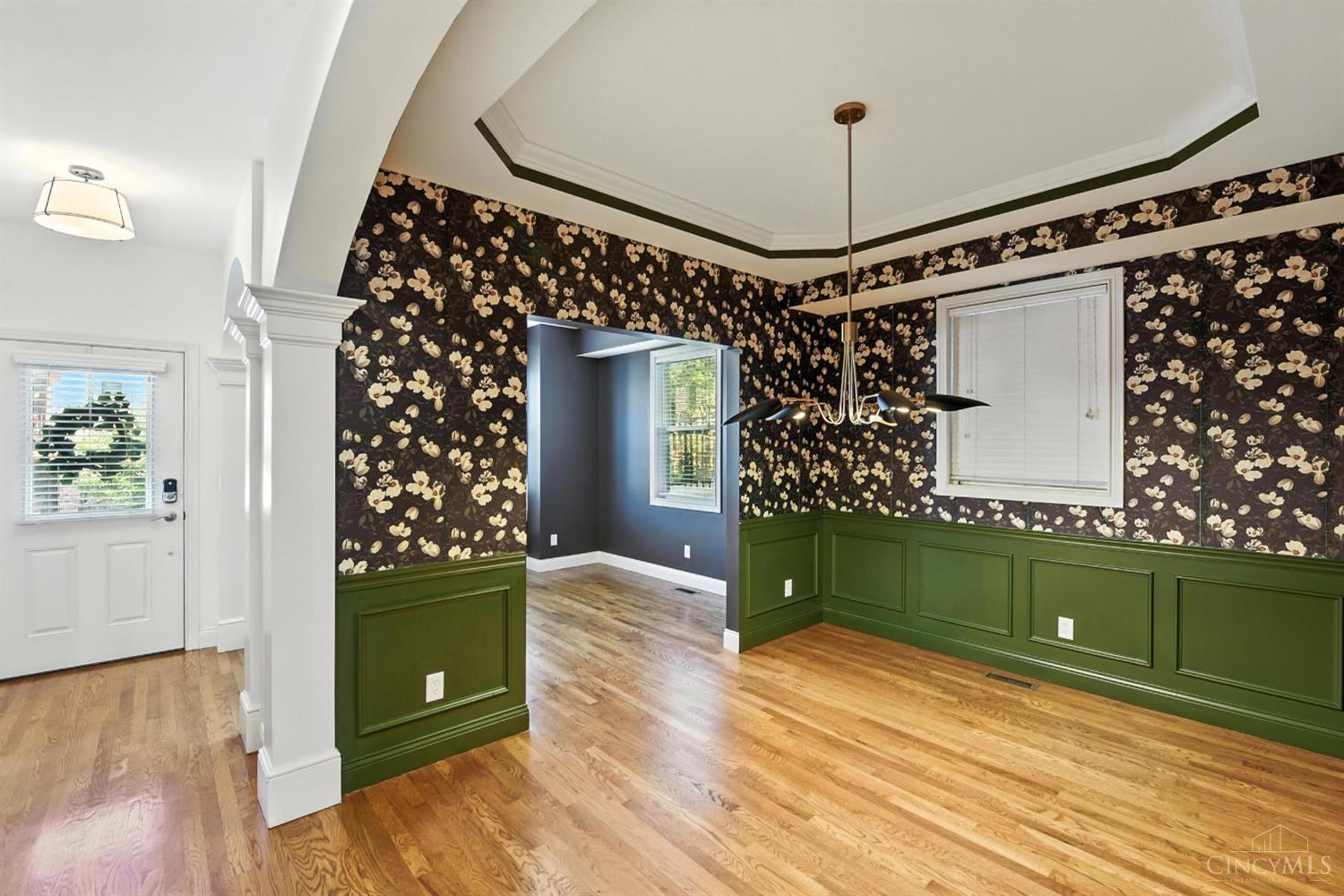 Cincinnati, Ohio, 45226, United States, 3 Bedrooms Bedrooms, ,4 BathroomsBathrooms,Residential,For Sale,1907461