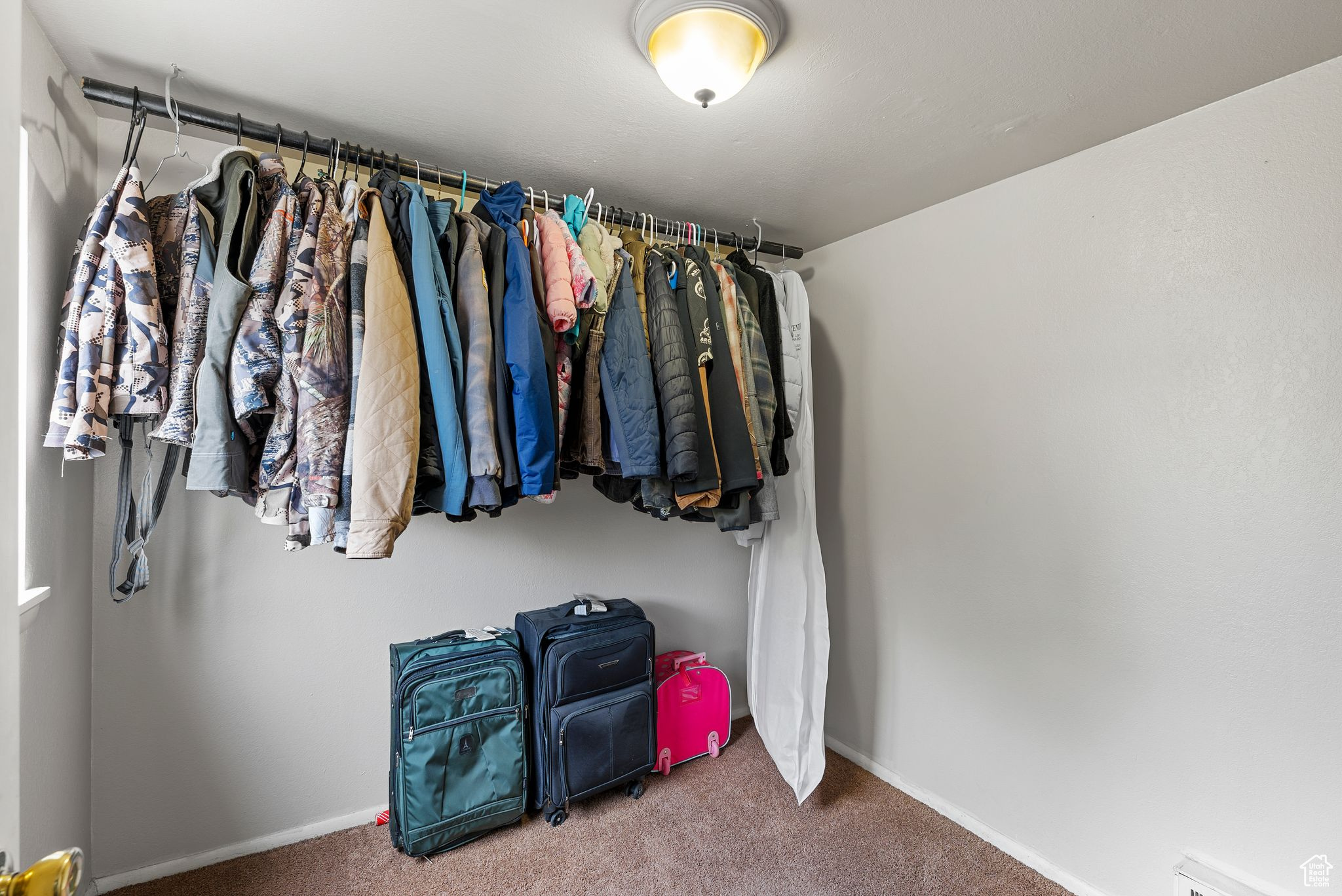 Heber City, Utah, 84032, United States, 3 Bedrooms Bedrooms, ,1 BathroomBathrooms,Residential,For Sale,1989702