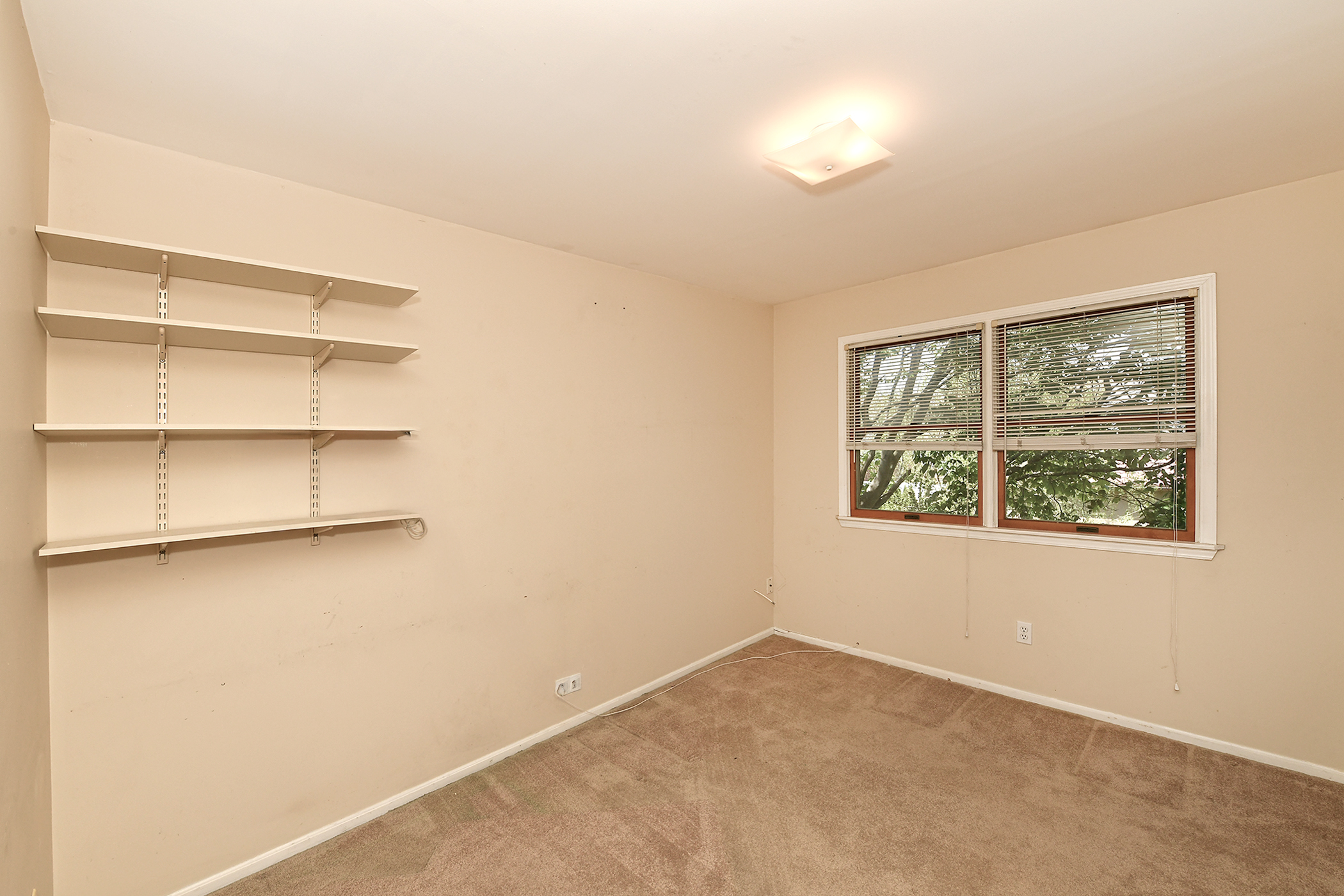 Bethpage, New York, 11714, United States, 4 Bedrooms Bedrooms, ,3 BathroomsBathrooms,Residential,For Sale,1880879