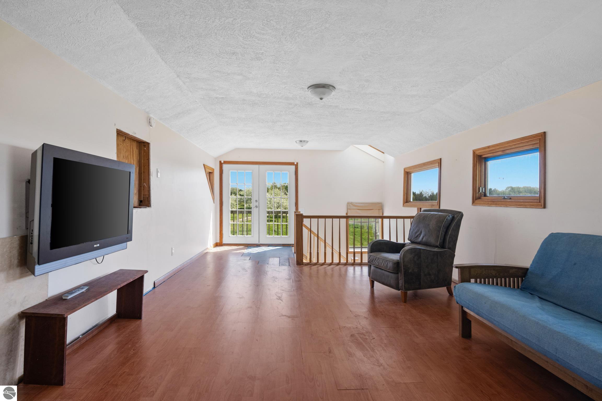 Traverse City, Michigan, 49686, United States, 4 Bedrooms Bedrooms, ,2 BathroomsBathrooms,Residential,For Sale,1914365