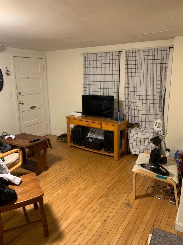 Burlington, Vermont, 05401, United States, 15 Bedrooms Bedrooms, ,3 BathroomsBathrooms,Residential,For Sale,1898966