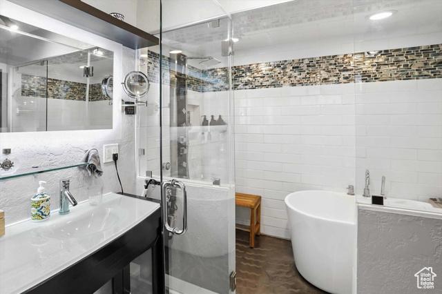 Salt Lake City, Utah, 84124, United States, 4 Bedrooms Bedrooms, ,4 BathroomsBathrooms,Residential,For Sale,1904516