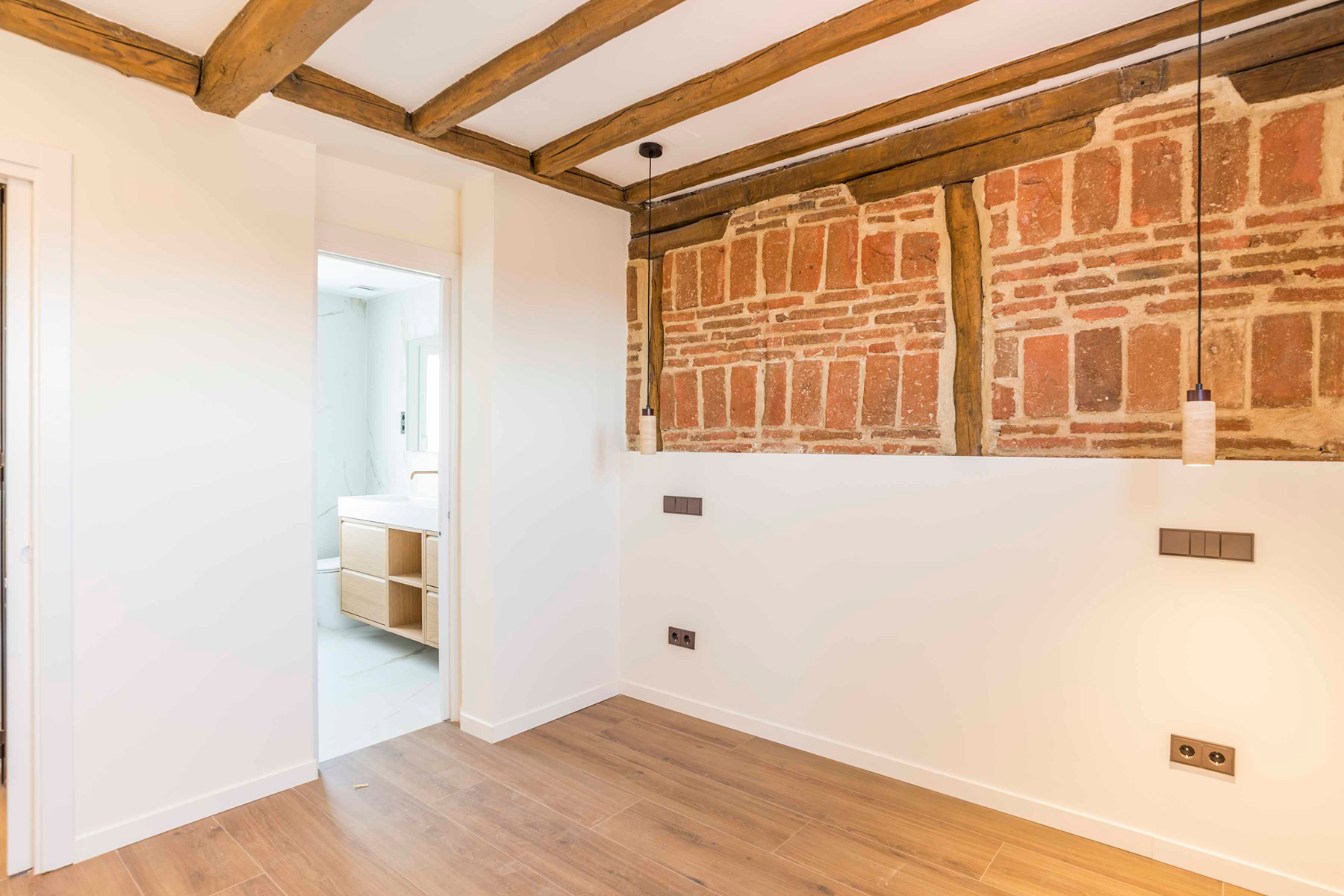  Charming renovated flat on Ruiz Street - 物件實景