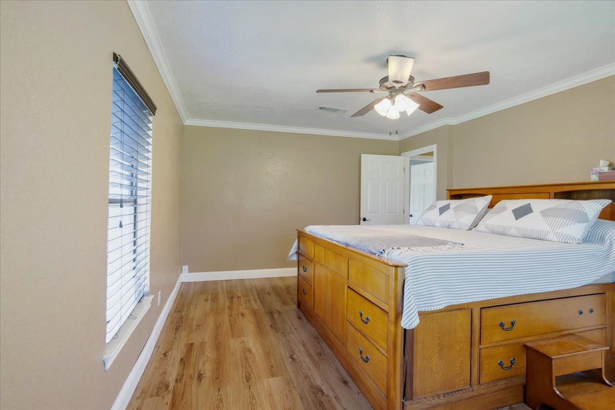 Savoy, Texas, 75479, United States, 3 Bedrooms Bedrooms, ,2 BathroomsBathrooms,Residential,For Sale,1979874