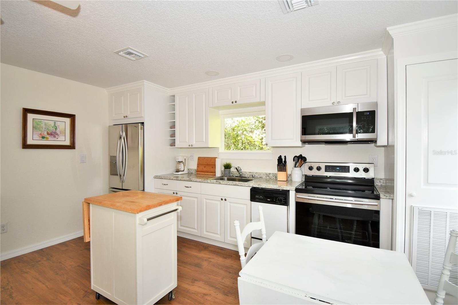 MOUNT DORA, Florida, 32757, United States, 3 Bedrooms Bedrooms, ,3 BathroomsBathrooms,Residential,For Sale,2018261