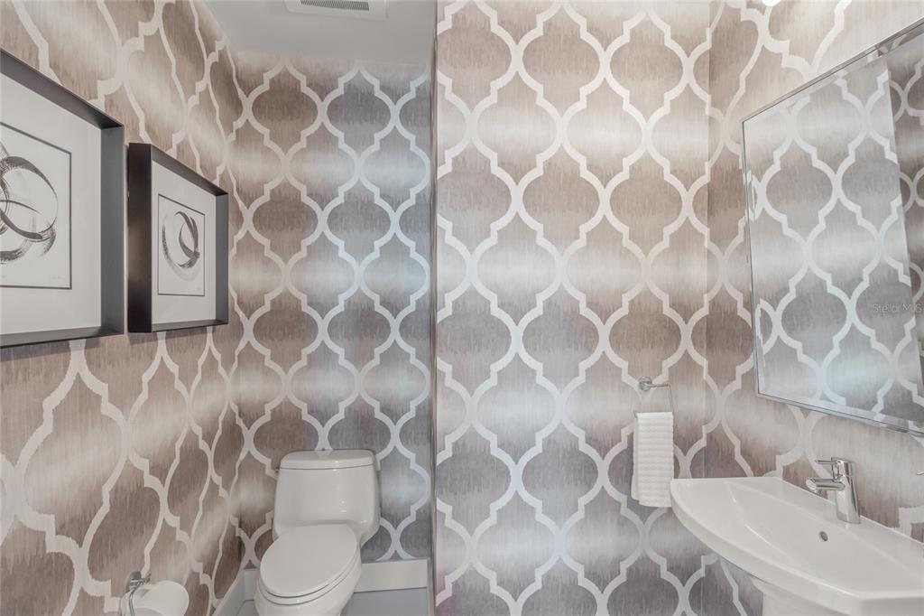 Sarasota, Florida, 34236, United States, 2 Bedrooms Bedrooms, ,3 BathroomsBathrooms,Residential,For Sale,1978058