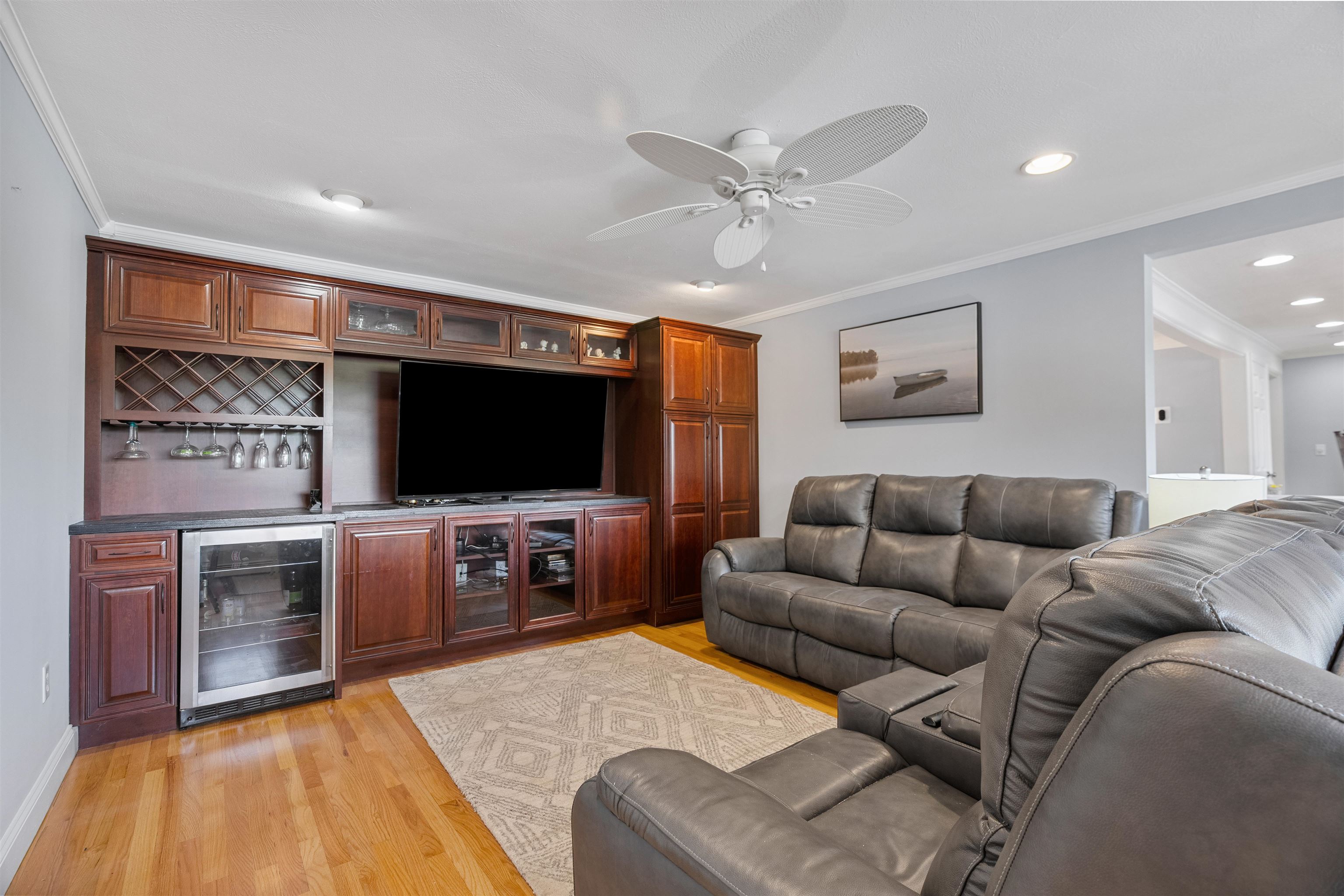 Windham, New Hampshire, 03087, United States, 2 Bedrooms Bedrooms, ,2 BathroomsBathrooms,Residential,For Sale,1919852