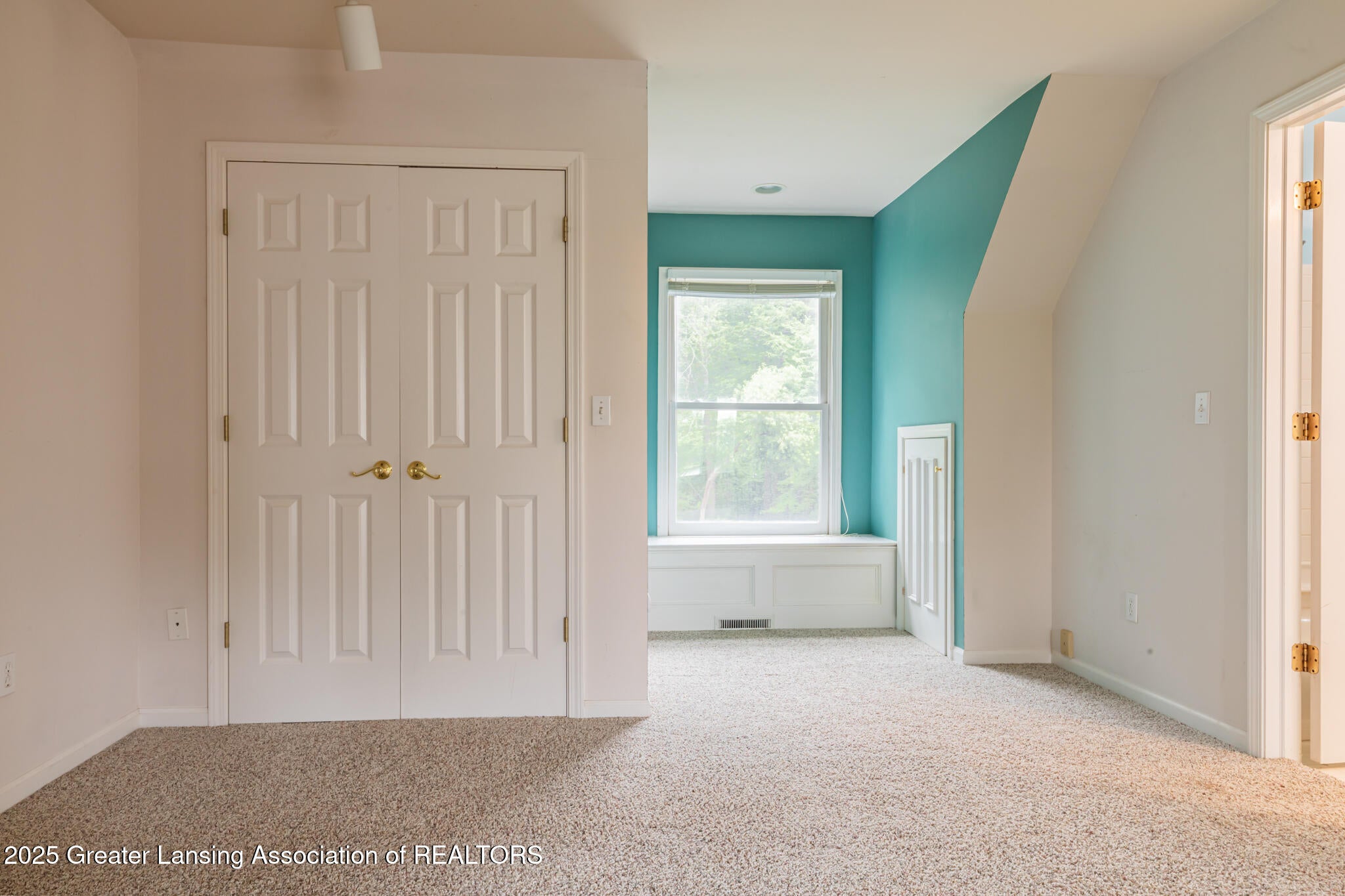 Okemos, Michigan, 48864, United States, 6 Bedrooms Bedrooms, ,7 BathroomsBathrooms,Residential,For Sale,1896259