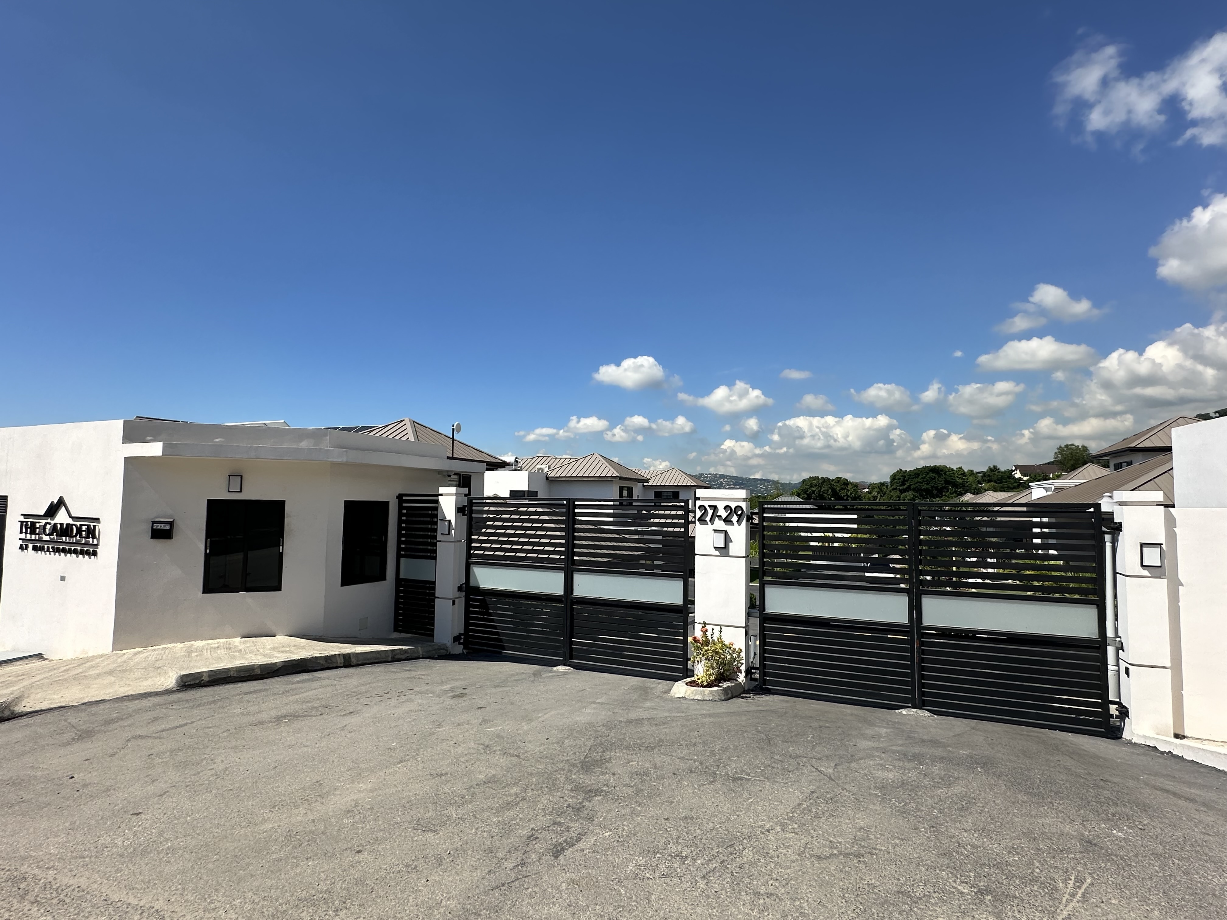Kingston 6, JM, 2 Bedrooms Bedrooms, ,3 BathroomsBathrooms,Residential,For Sale,1838933