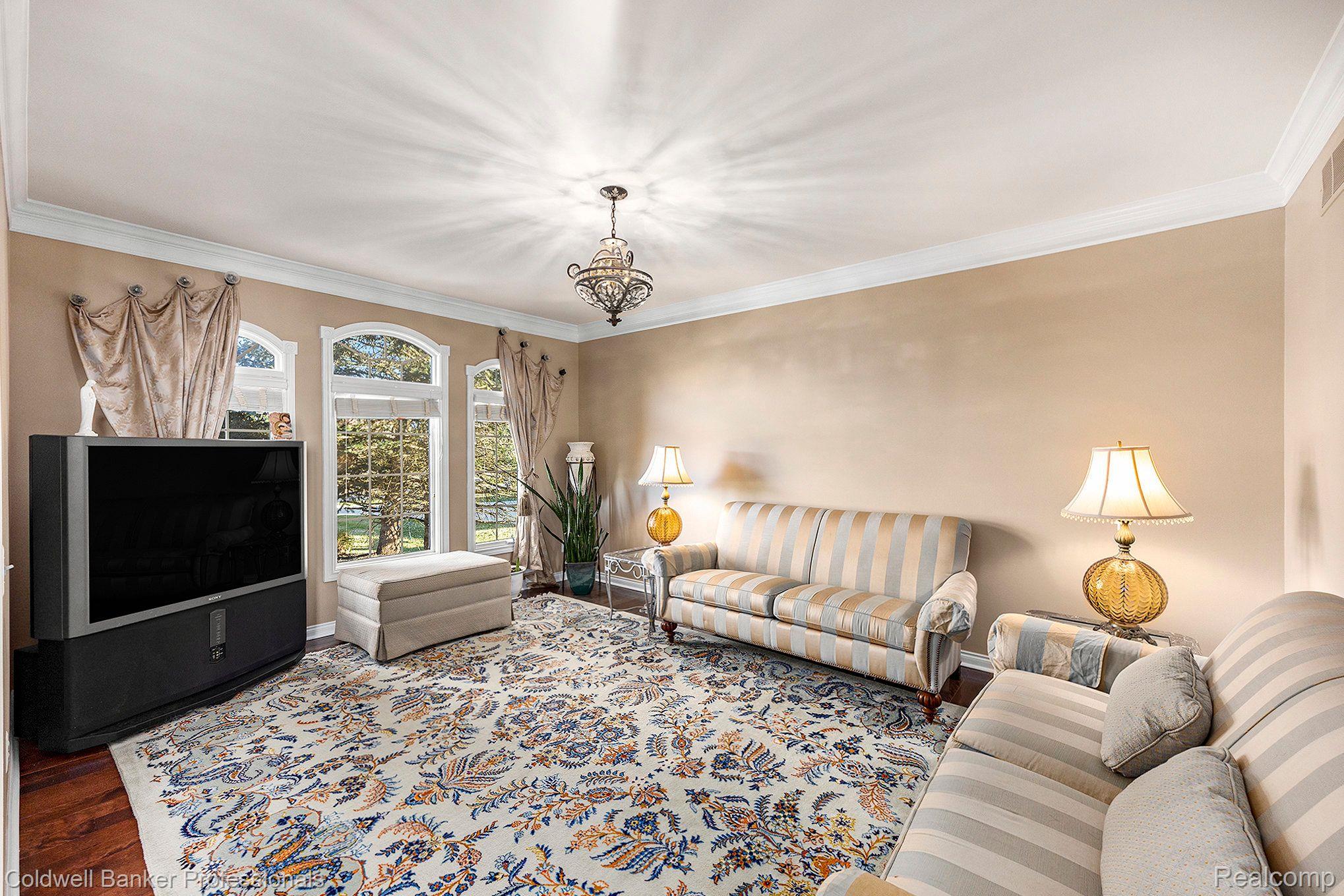 Oakland, Michigan, 48363, United States, 4 Bedrooms Bedrooms, ,6 BathroomsBathrooms,Residential,For Sale,1986538