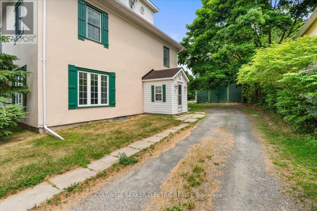 TRENT HILLS (CAMPBELLFORD), Ontario, K0L 1L0, CA, 3 Bedrooms Bedrooms, ,1 BathroomBathrooms,Residential,For Sale,1883318