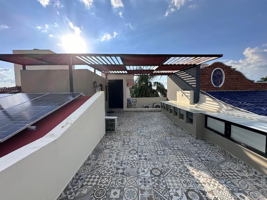 Naciones Unidas, Zapopan, Jalisco, 45117, Mexico, 4 Bedrooms Bedrooms, ,4 BathroomsBathrooms,Residential,For Sale,Naciones Unidas,1646412