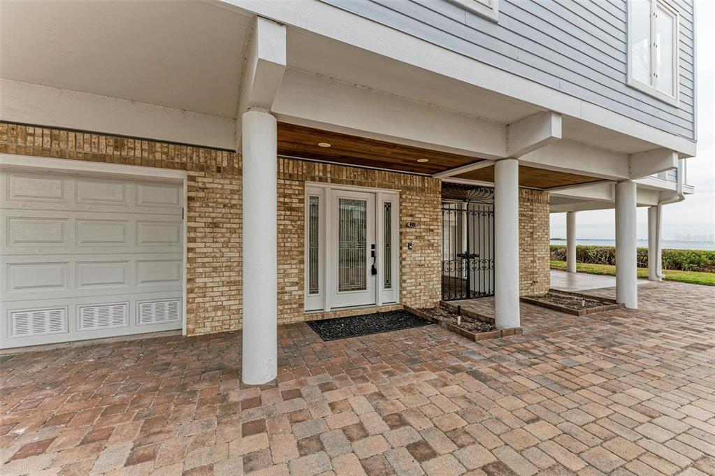 Bradenton, Florida, 34210, United States, 2 Bedrooms Bedrooms, ,2 BathroomsBathrooms,Residential,For Sale,1897662
