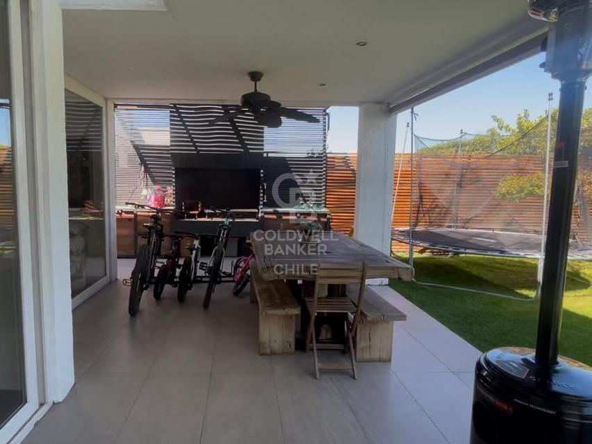 Lo Barnechea, Chile, 4 Bedrooms Bedrooms, ,3 BathroomsBathrooms,Residential,For Sale,1957290