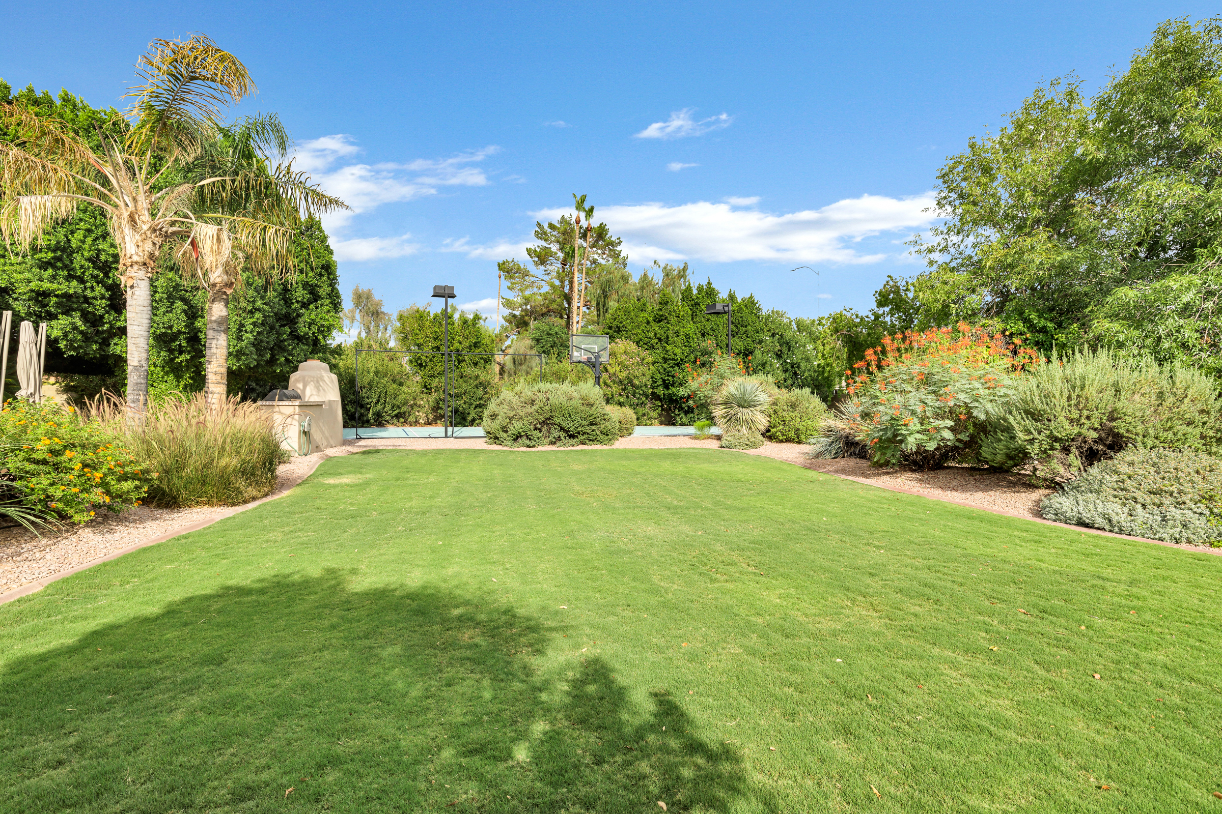 Mesa, Arizona, 85205, United States, 6 Bedrooms Bedrooms, ,3 BathroomsBathrooms,Residential,For Sale,1900615