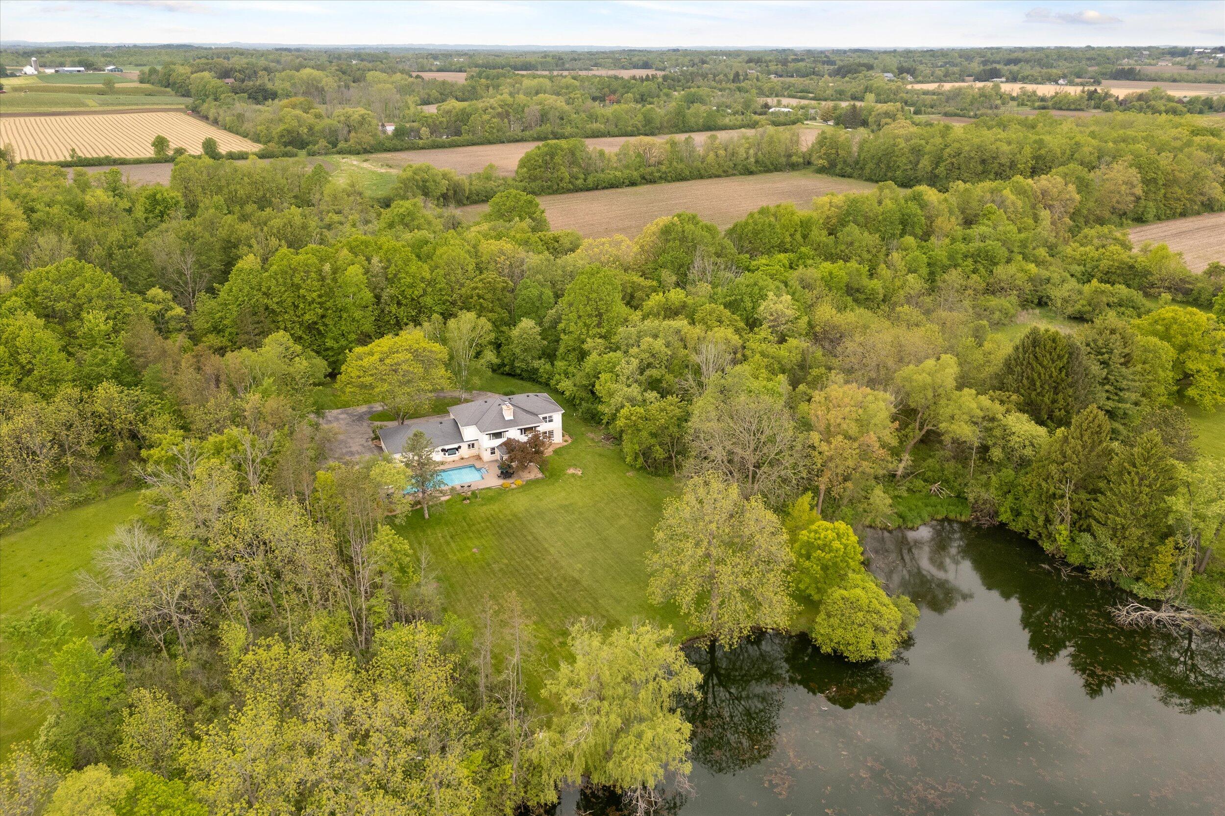 Mequon, Wisconsin, 53097, United States, 5 Bedrooms Bedrooms, ,5 BathroomsBathrooms,Residential,For Sale,1907648