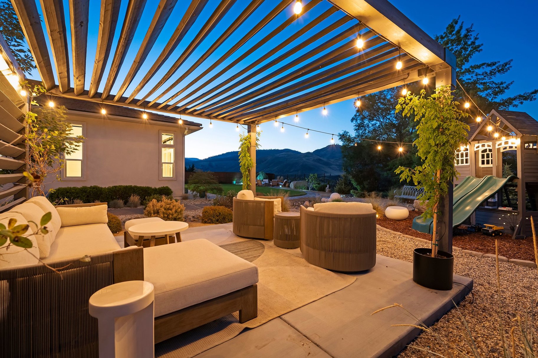  Private Luxury Retreat in Verdi with Custom Designer Finishes & Peavine Views - 物件實景