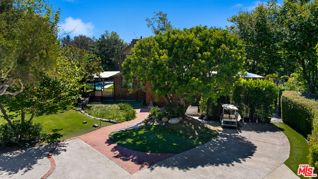 Malibu, California, 90265, United States, 3 Bedrooms Bedrooms, ,3 BathroomsBathrooms,Residential,For Sale,1949478