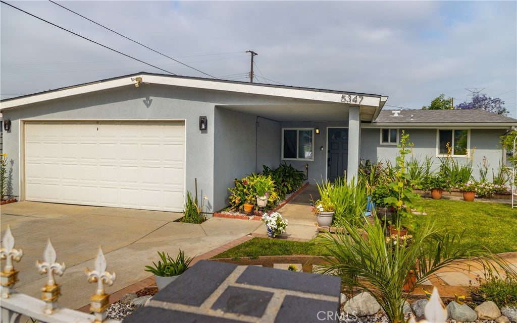 Azusa, California, 91702, United States, 4 Bedrooms Bedrooms, ,2 BathroomsBathrooms,Residential,For Sale,1879036