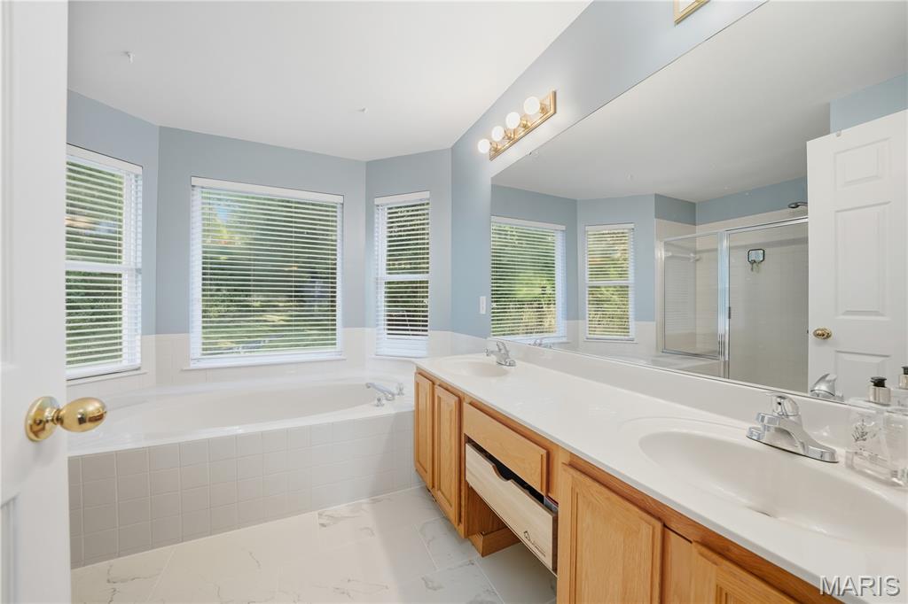 Wildwood, Missouri, 63011, United States, 4 Bedrooms Bedrooms, ,3 BathroomsBathrooms,Residential,For Sale,1962420