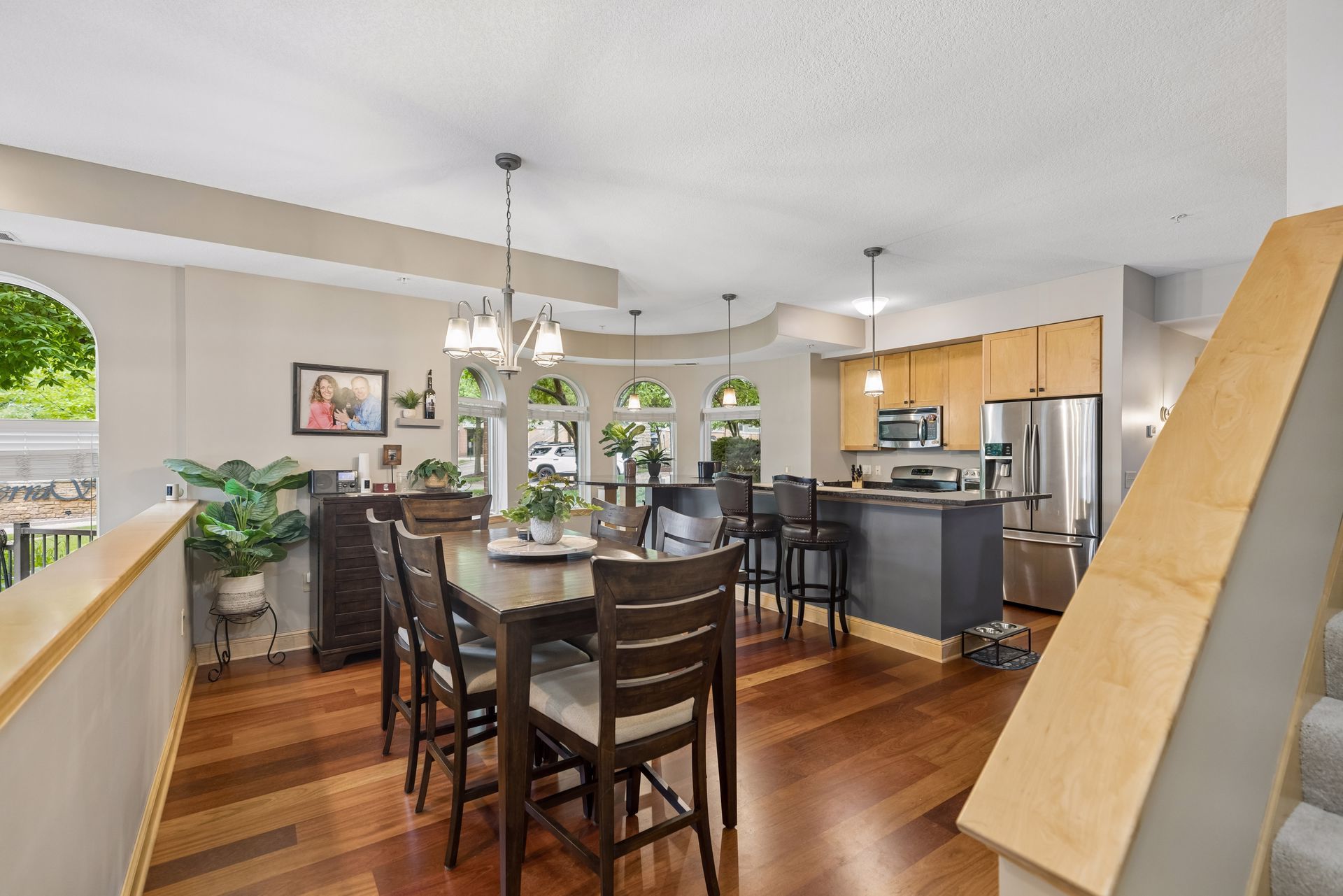  Timeless Brownstone Living in the Heart of Stillwater - 物件實景
