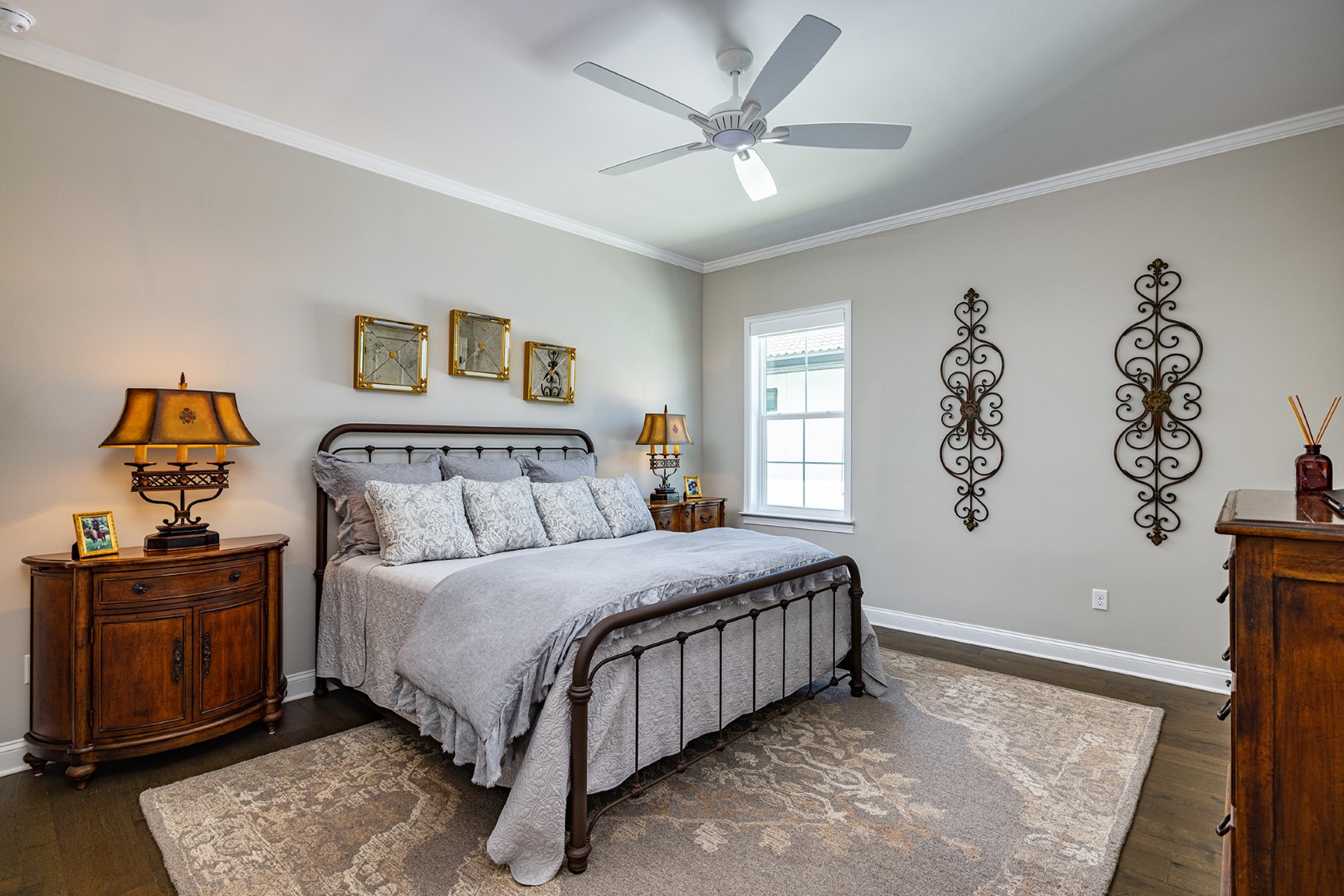 Tampa, Florida, 33629, United States, 4 Bedrooms Bedrooms, ,4 BathroomsBathrooms,Residential,For Sale,1981246