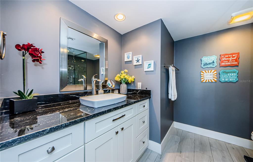 Clearwater Beach, Florida, 33767, United States, 2 Bedrooms Bedrooms, ,2 BathroomsBathrooms,Residential,For Sale,1849008