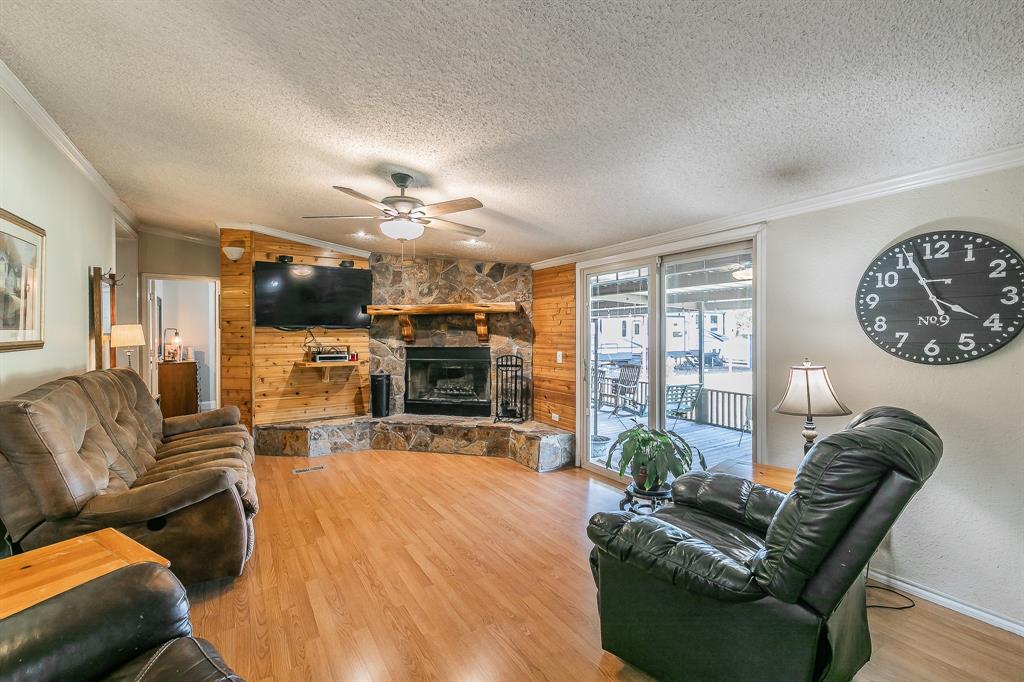 Joshua, Texas, 76058, United States, 4 Bedrooms Bedrooms, ,2 BathroomsBathrooms,Residential,For Sale,1905978