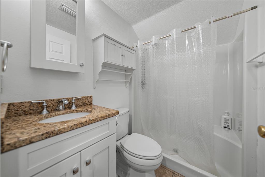 Seffner, Florida, 33584, United States, 5 Bedrooms Bedrooms, ,4 BathroomsBathrooms,Residential,For Sale,1991744