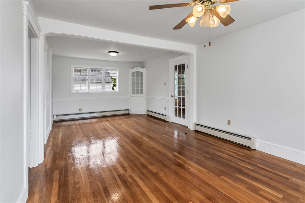 Methuen, Massachusetts, 01844, United States, 3 Bedrooms Bedrooms, ,3 BathroomsBathrooms,Residential,For Sale,1873675