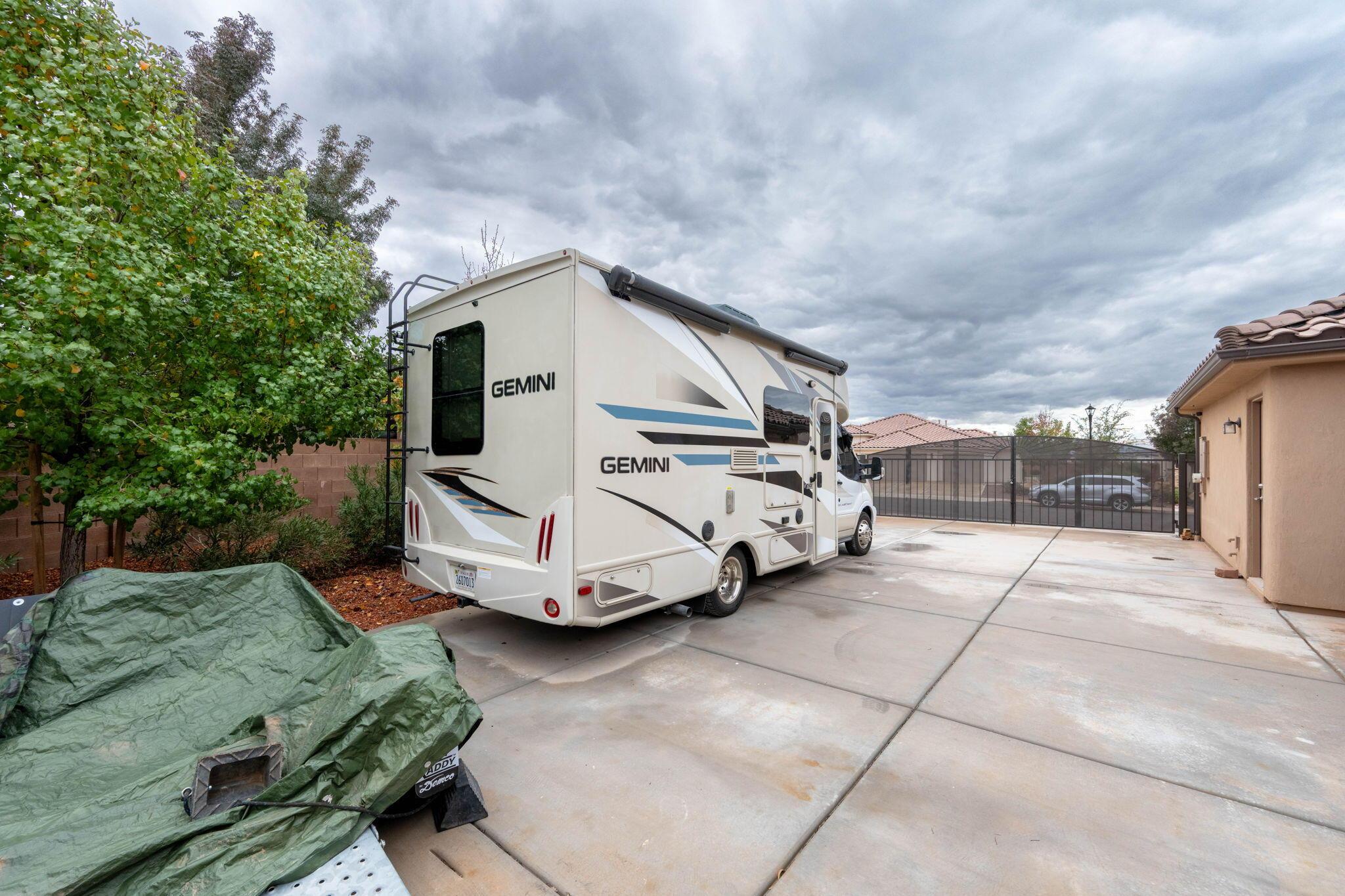 Washington, Utah, 84780, United States, 3 Bedrooms Bedrooms, ,4 BathroomsBathrooms,Residential,For Sale,1995130