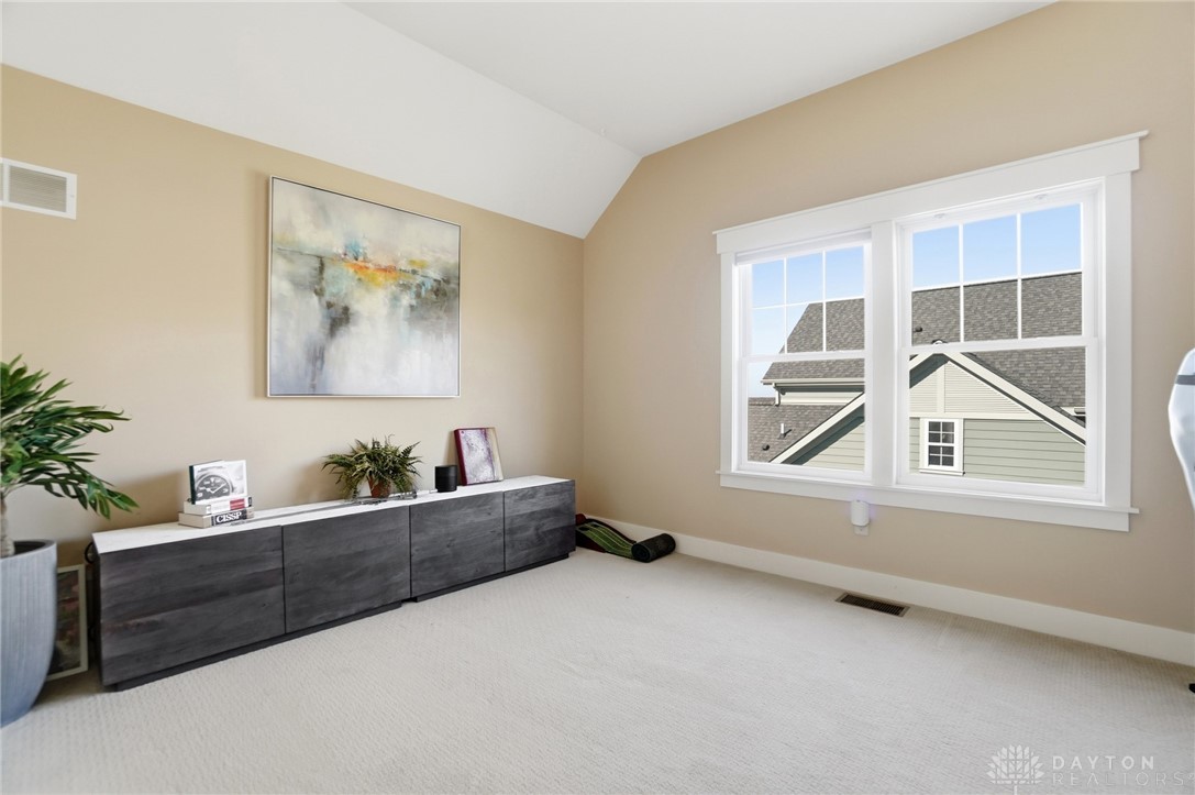 Oakwood, Ohio, 45409, United States, 3 Bedrooms Bedrooms, ,3 BathroomsBathrooms,Residential,For Sale,1991510